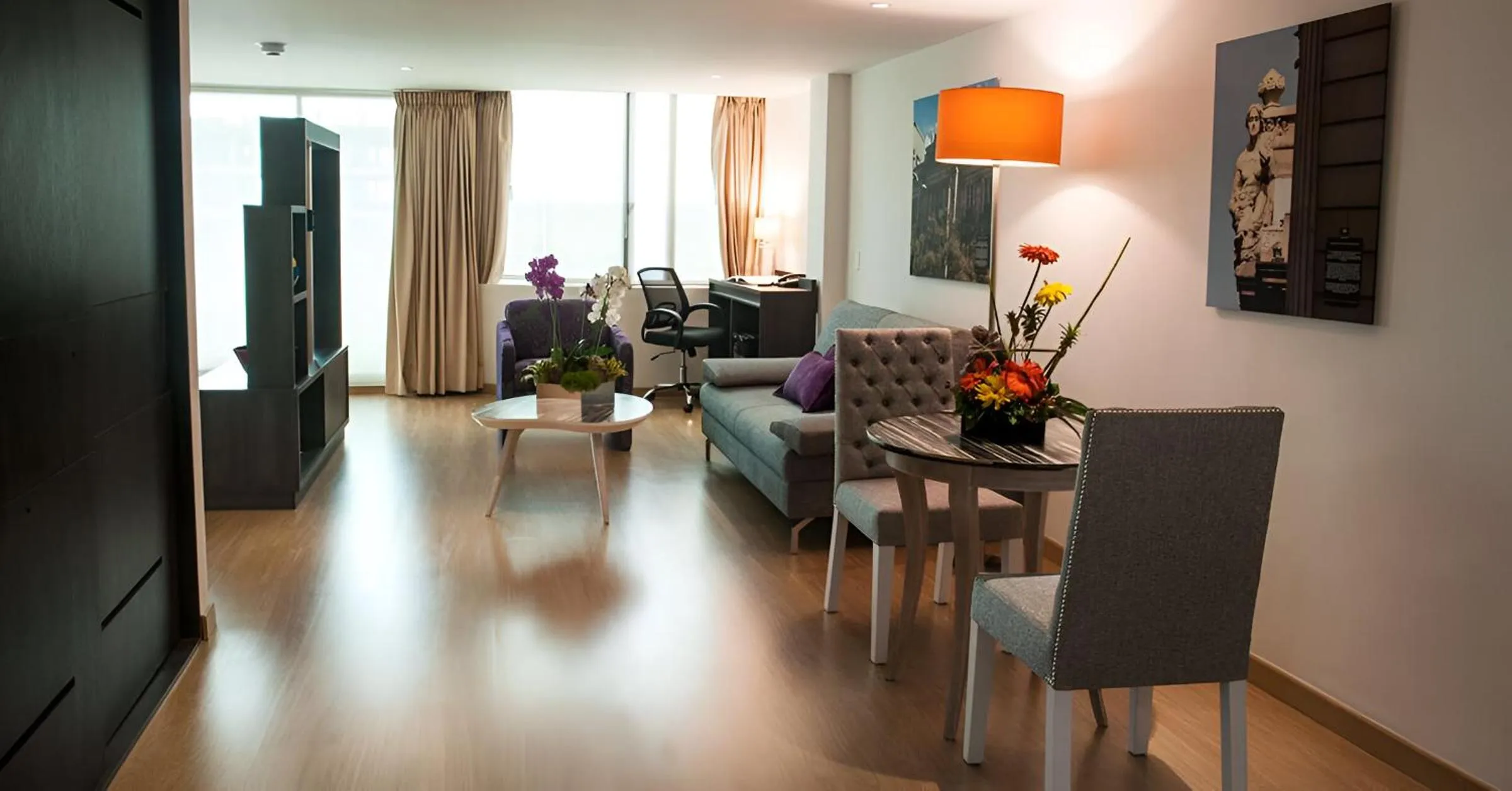 Dining area in Hotel Grand Park