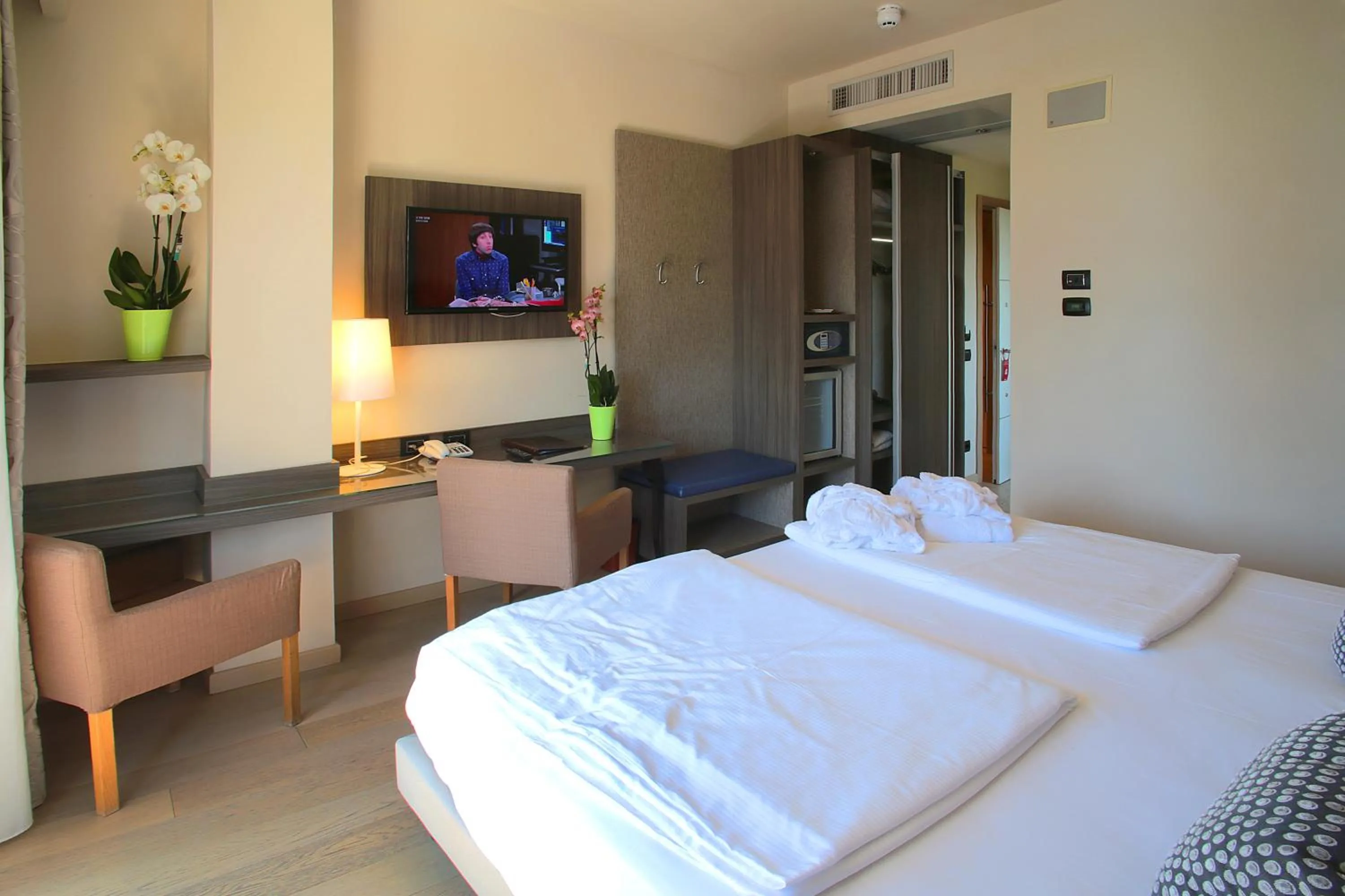 Photo of the whole room, Bed in Hotel Galvani