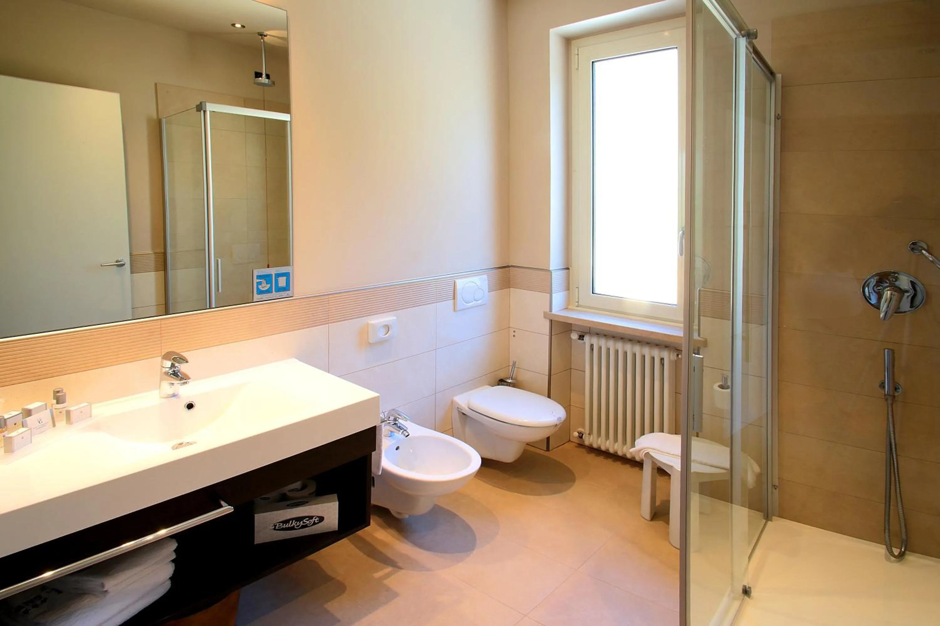 Bathroom in Hotel Galvani