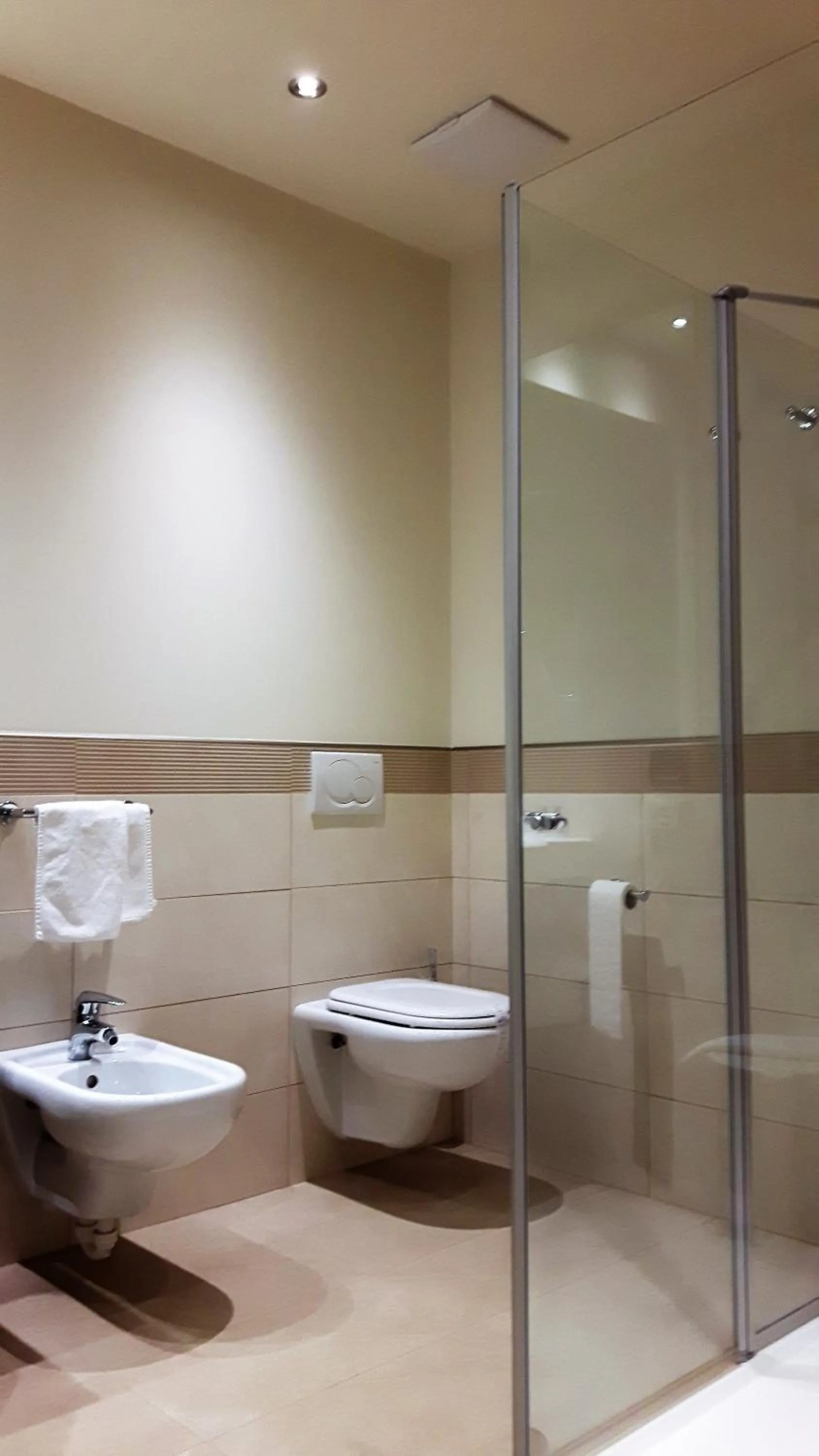 Bathroom in Hotel Galvani