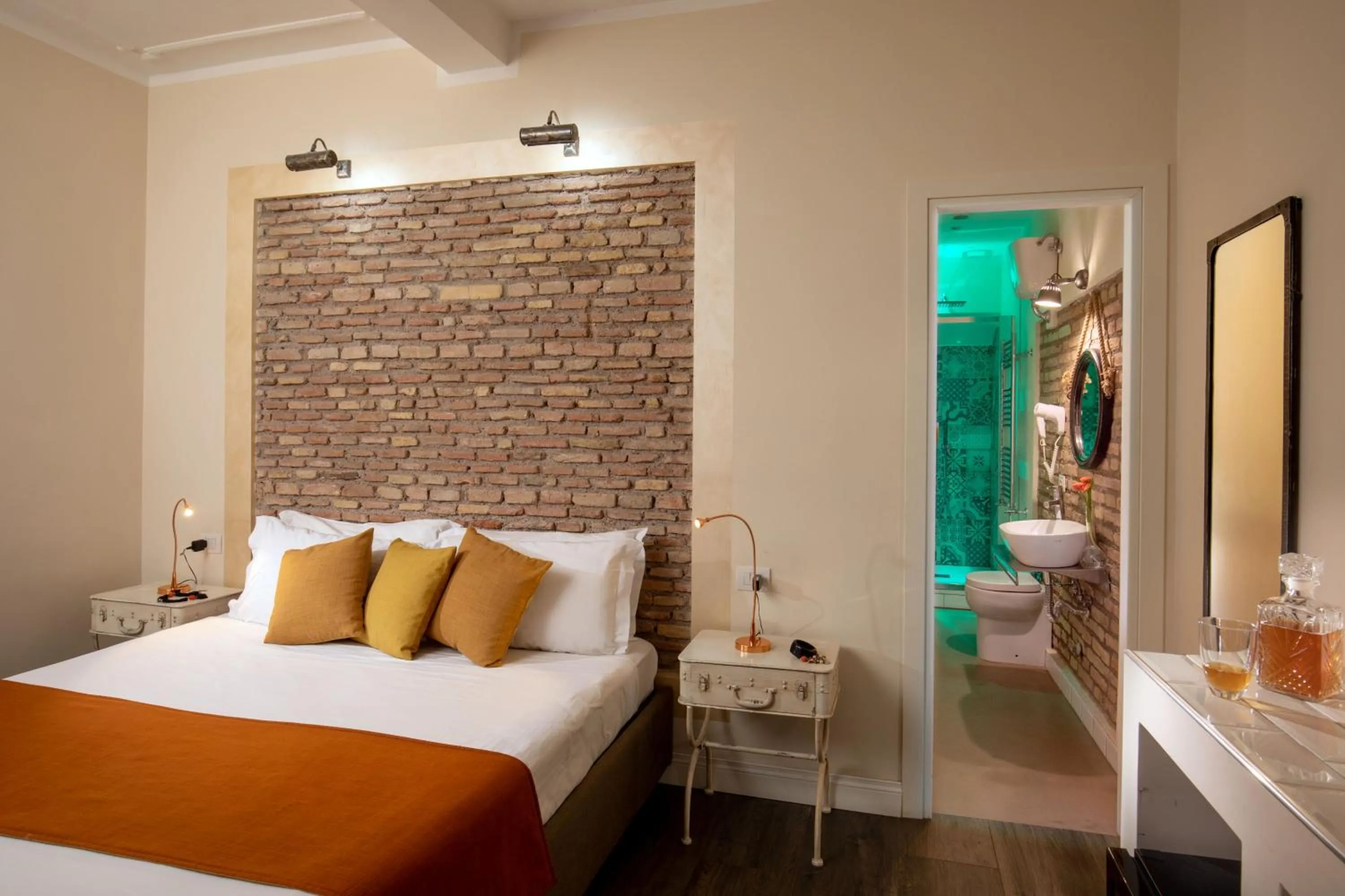 Photo of the whole room, Bed in Spagna Secret Rooms