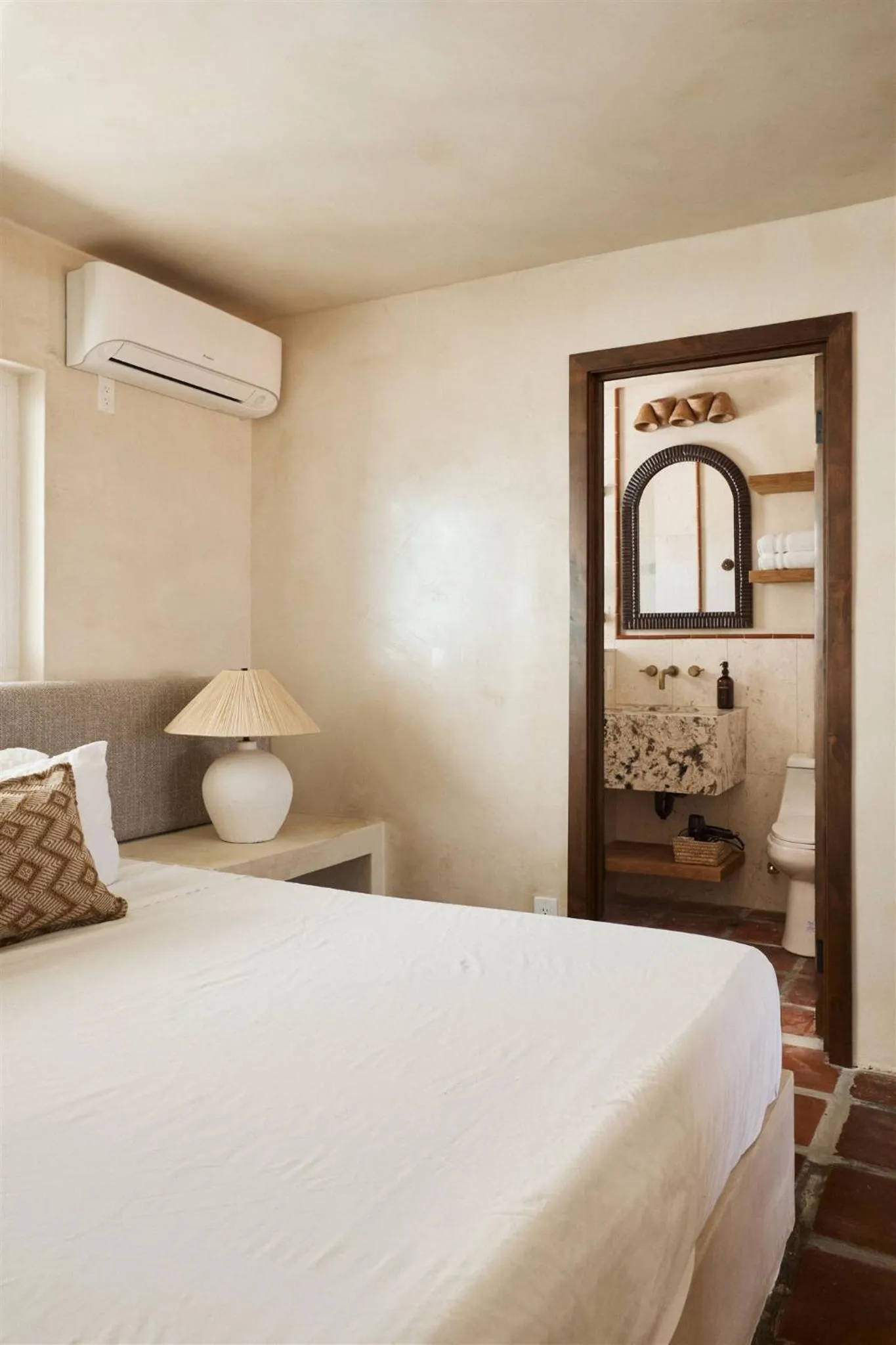 Bathroom, Bed in Sand Castle