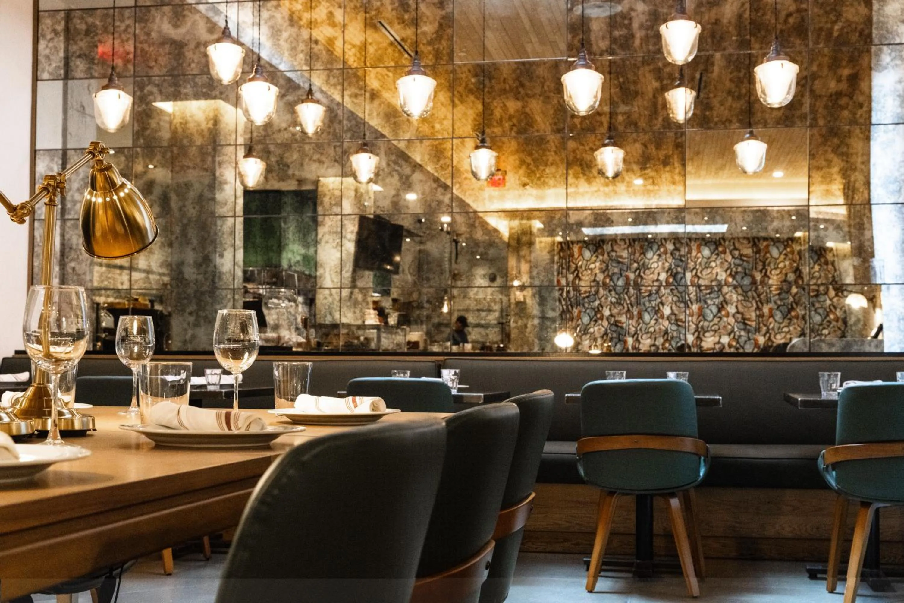 Restaurant/places to eat in Motto by Hilton Washington DC City Center