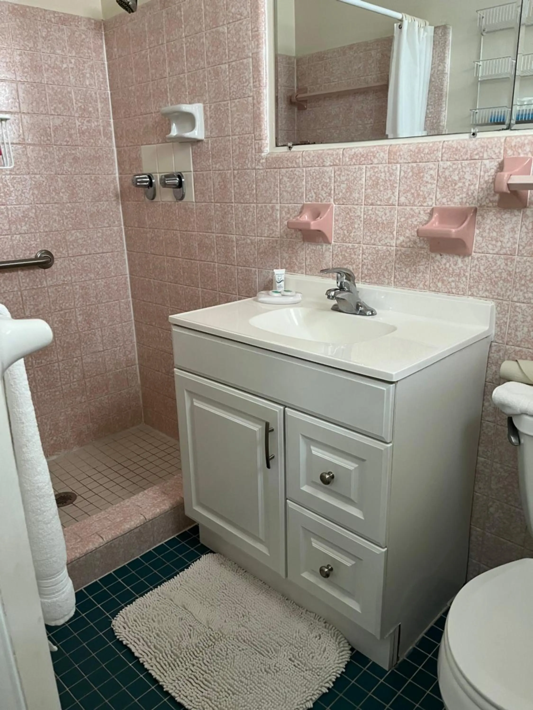 Bathroom in Venice Beach Villas