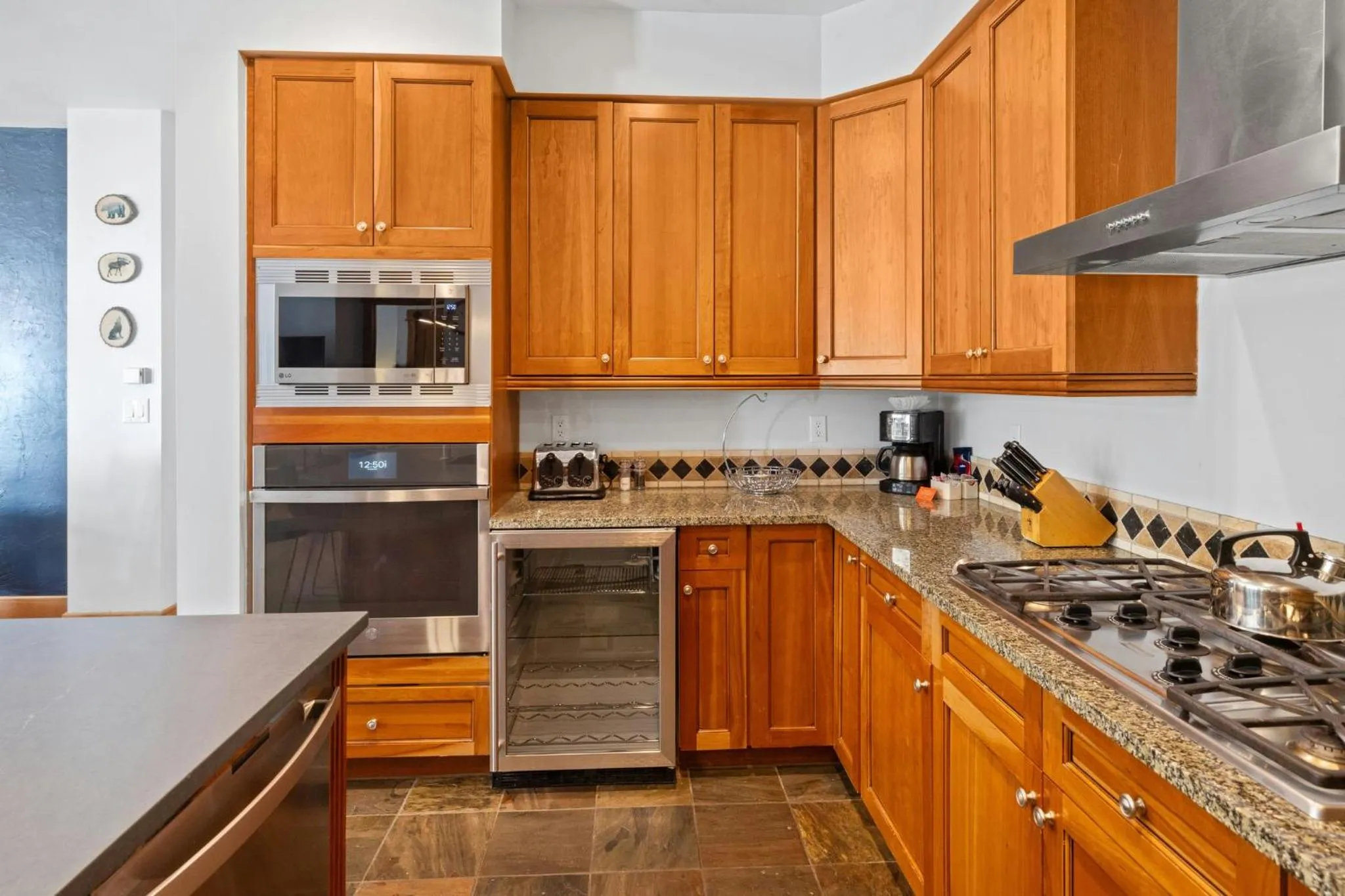 Communal kitchen in Timbers & Lone Eagle by Vail Resorts