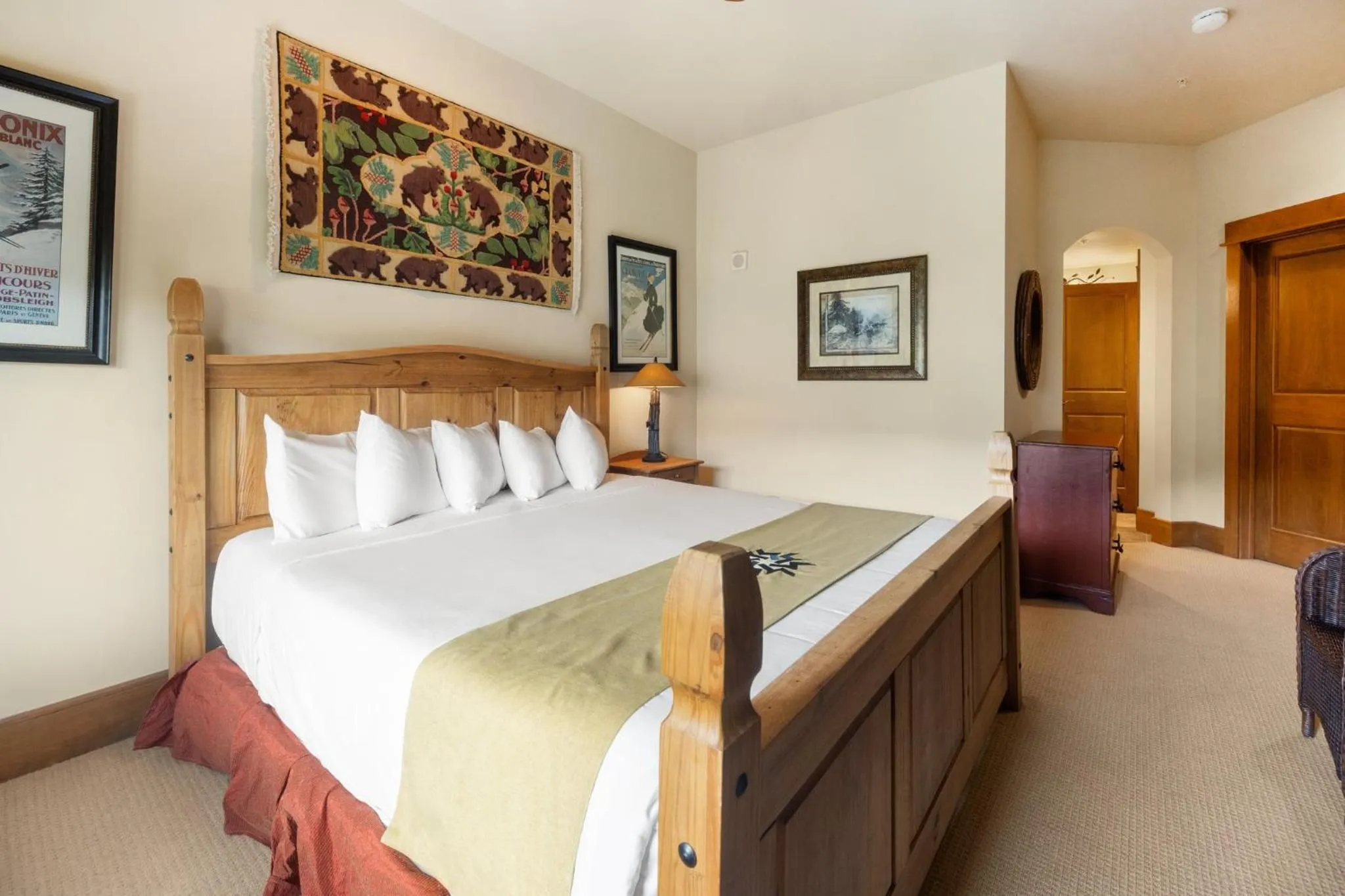 Bedroom, Bed in Timbers & Lone Eagle by Keystone Resort