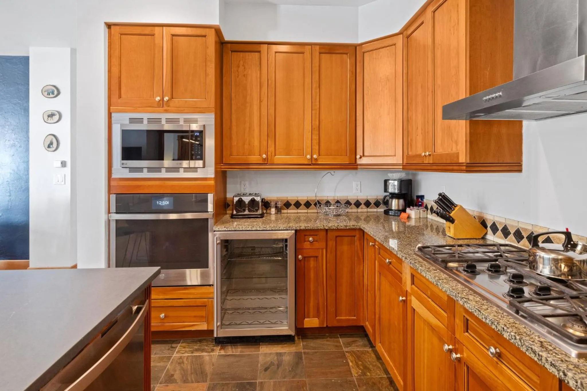 Communal kitchen in Timbers & Lone Eagle by Keystone Resort