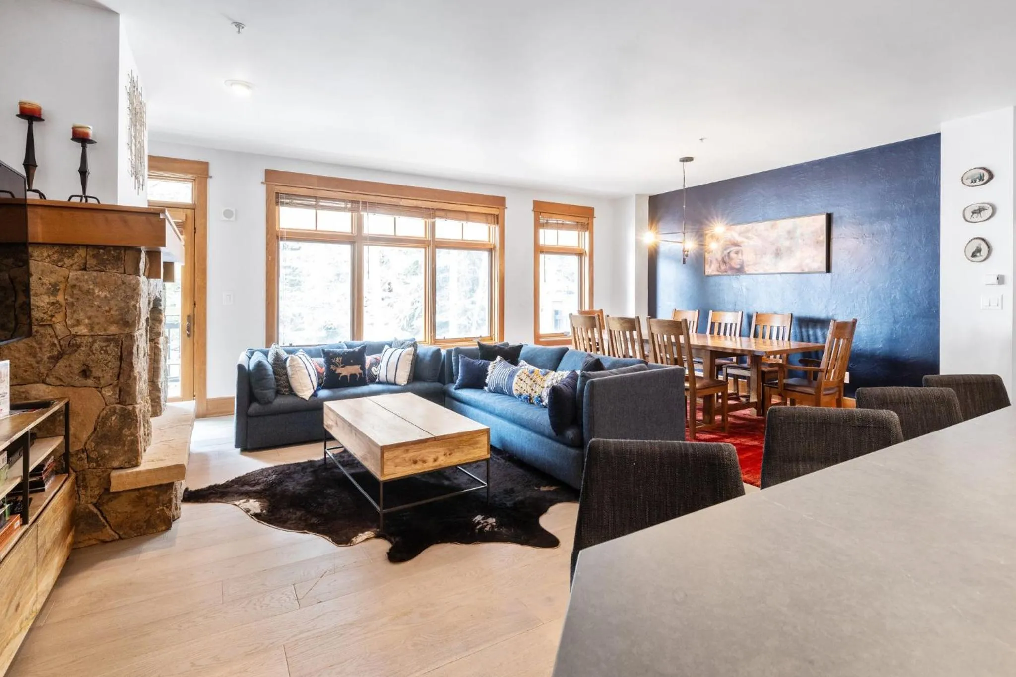 Living room in Timbers & Lone Eagle by Keystone Resort