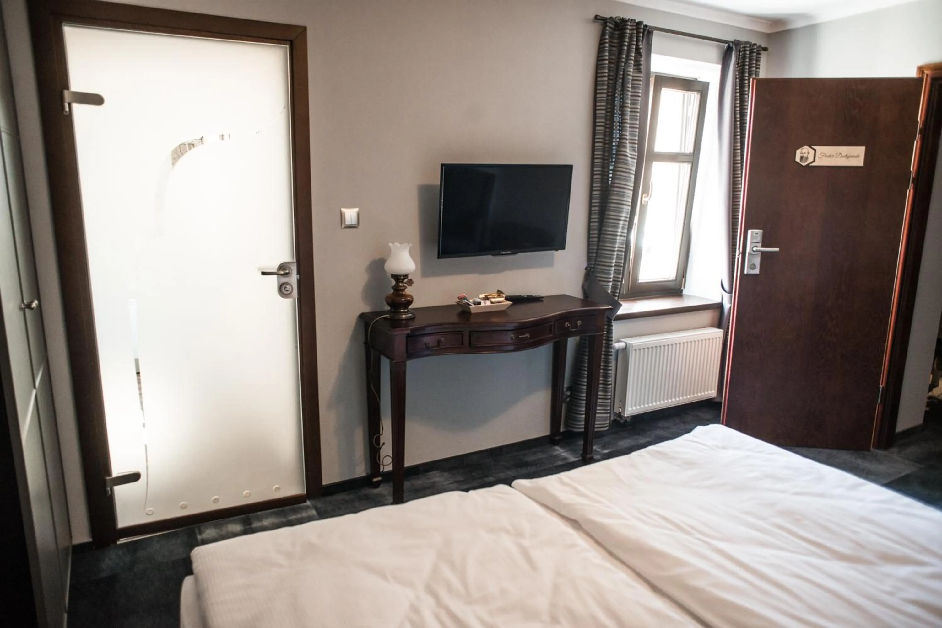 Photo of the whole room, Bed in Apartamenty Siedem Komnat Siedmiu Mistrzów