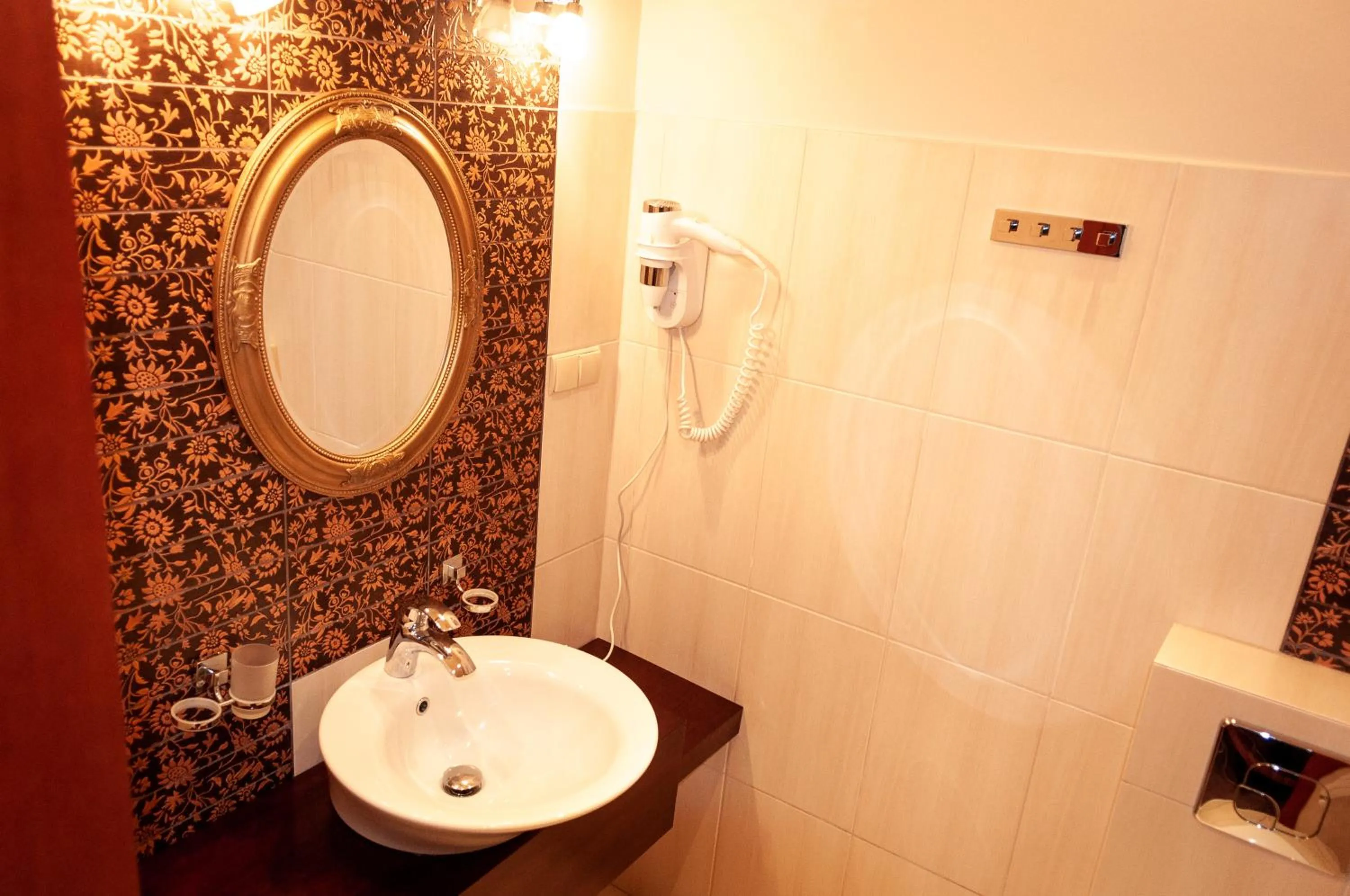 Bathroom in Apartamenty Siedem Komnat Siedmiu Mistrzów