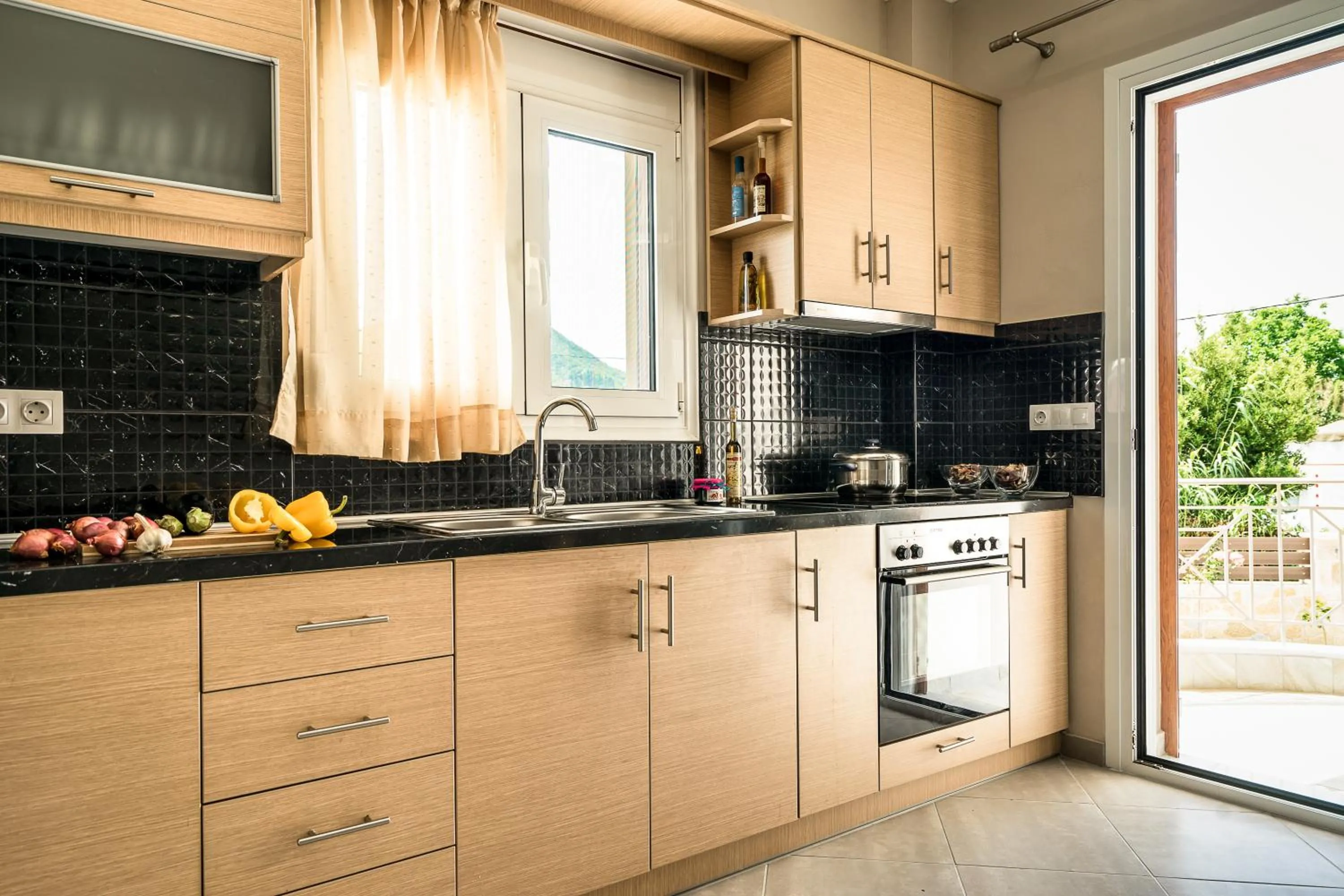 Kitchen or kitchenette in Emily Apartments