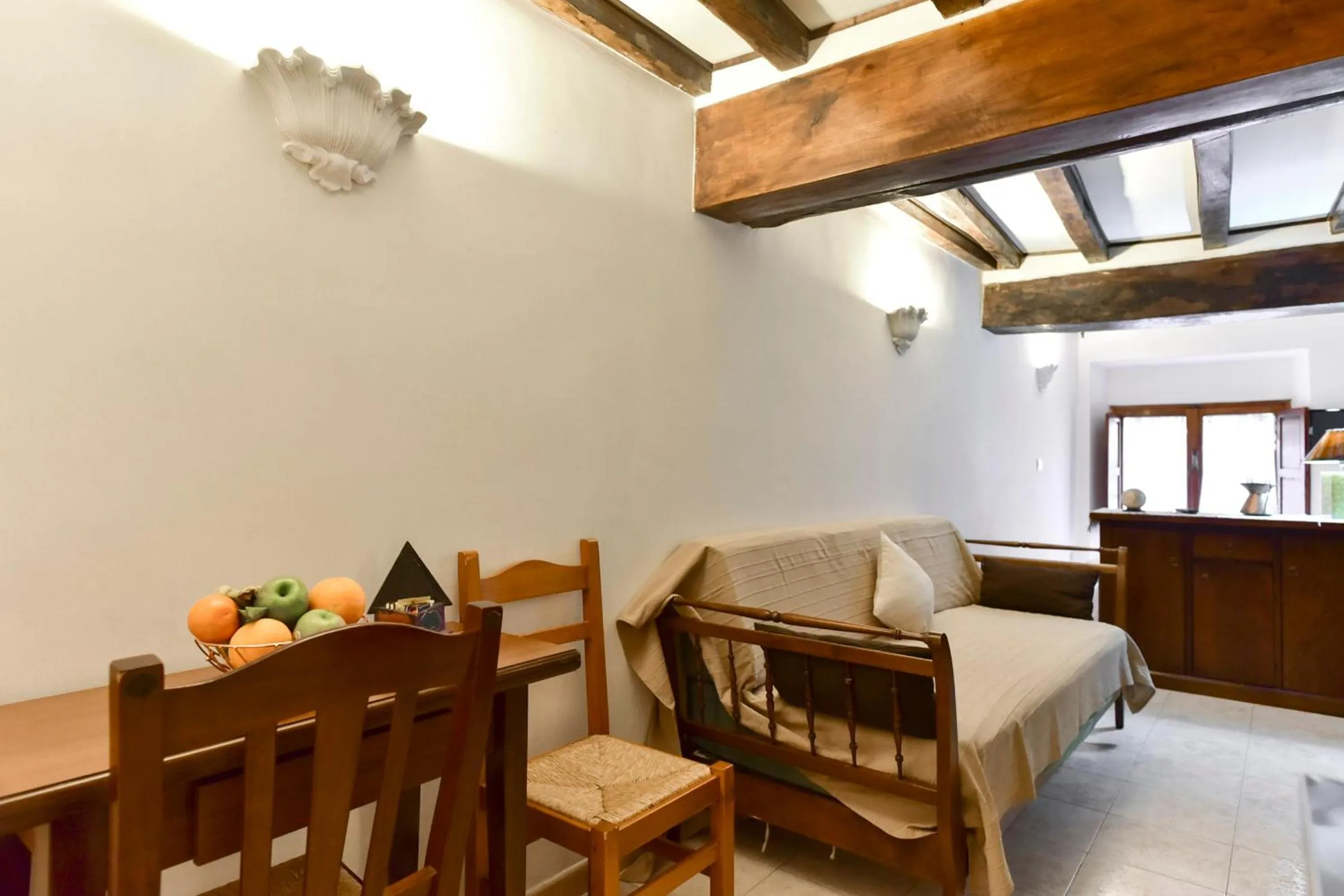 Dining area in Loft Pantheon