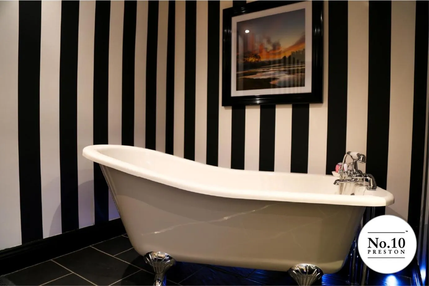 Bath in No.10 Preston