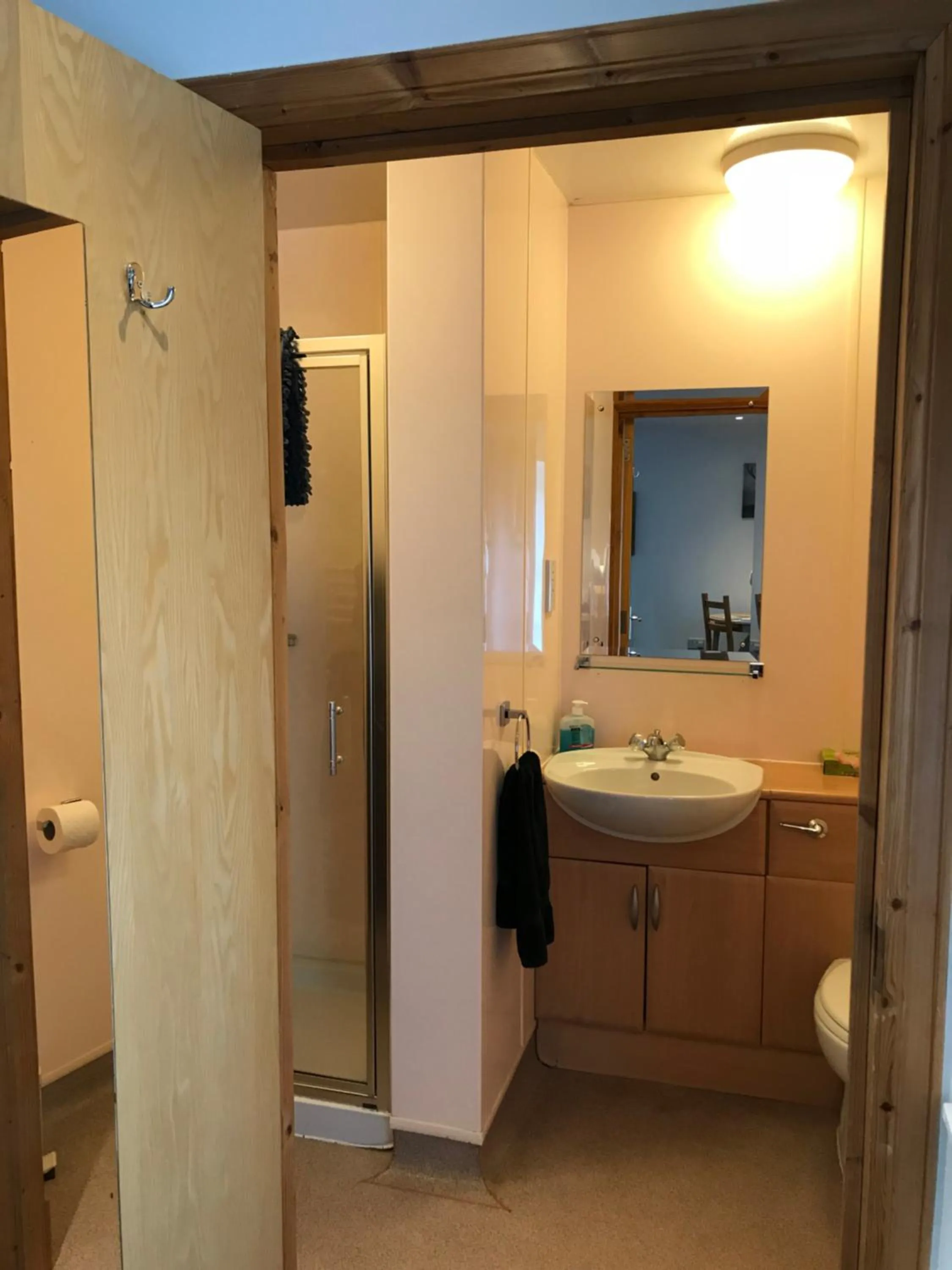 Photo of the whole room in Garrison Farm with Hot Tub