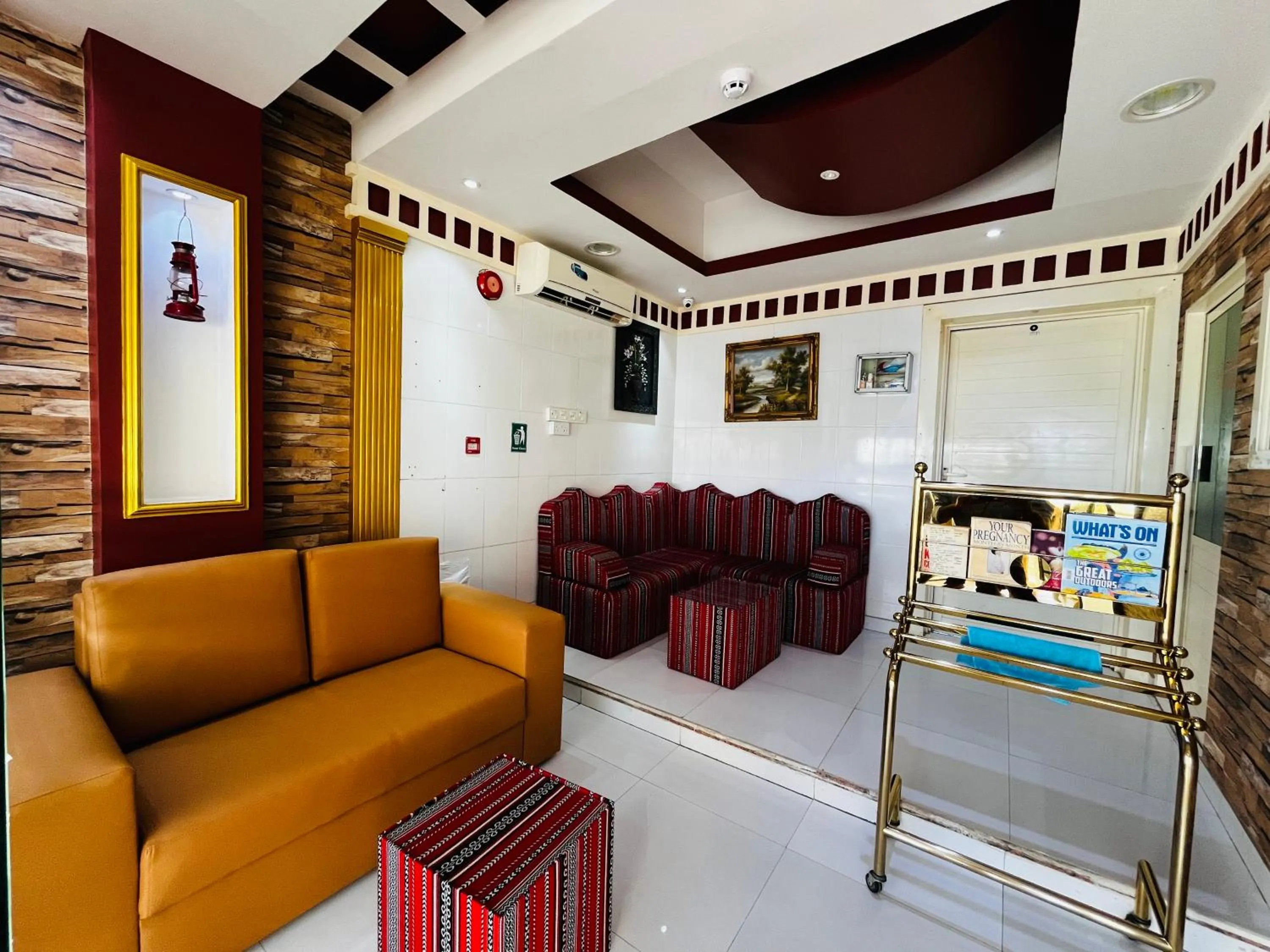 Lobby or reception in Al Nakheel Hotel Apartments