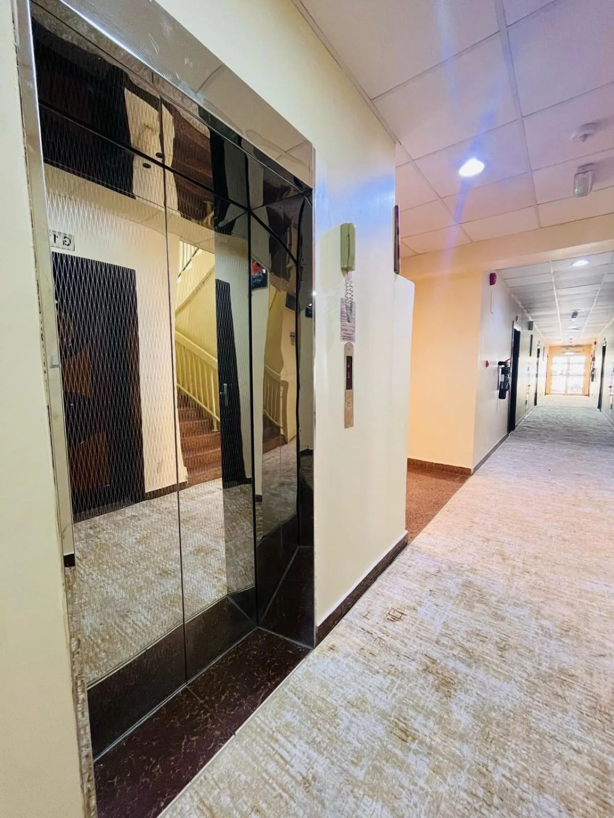 elevator in Al Nakheel Hotel Apartments