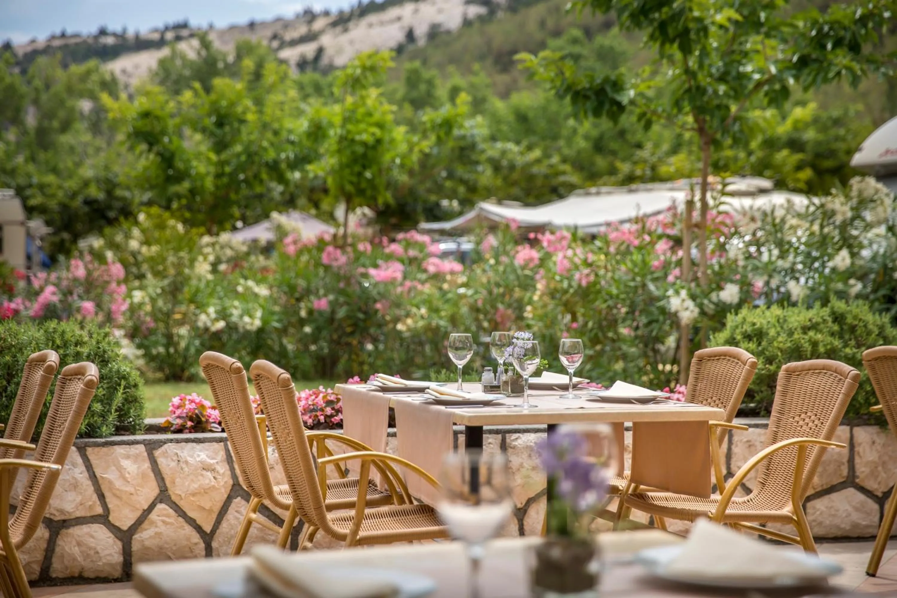 Restaurant/places to eat in Mobile Homes Victoria San Marino