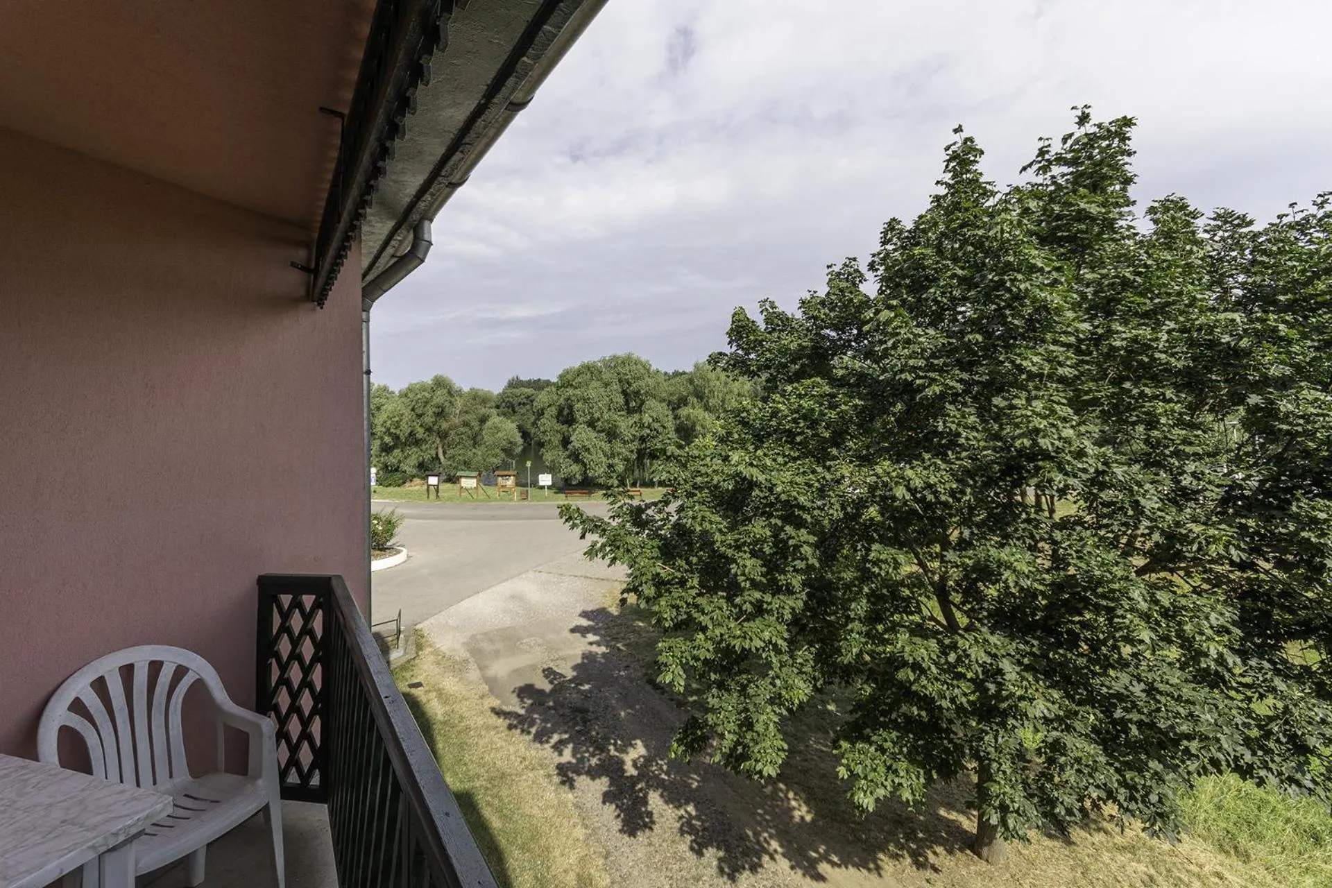 Spring in Hableány Hotel