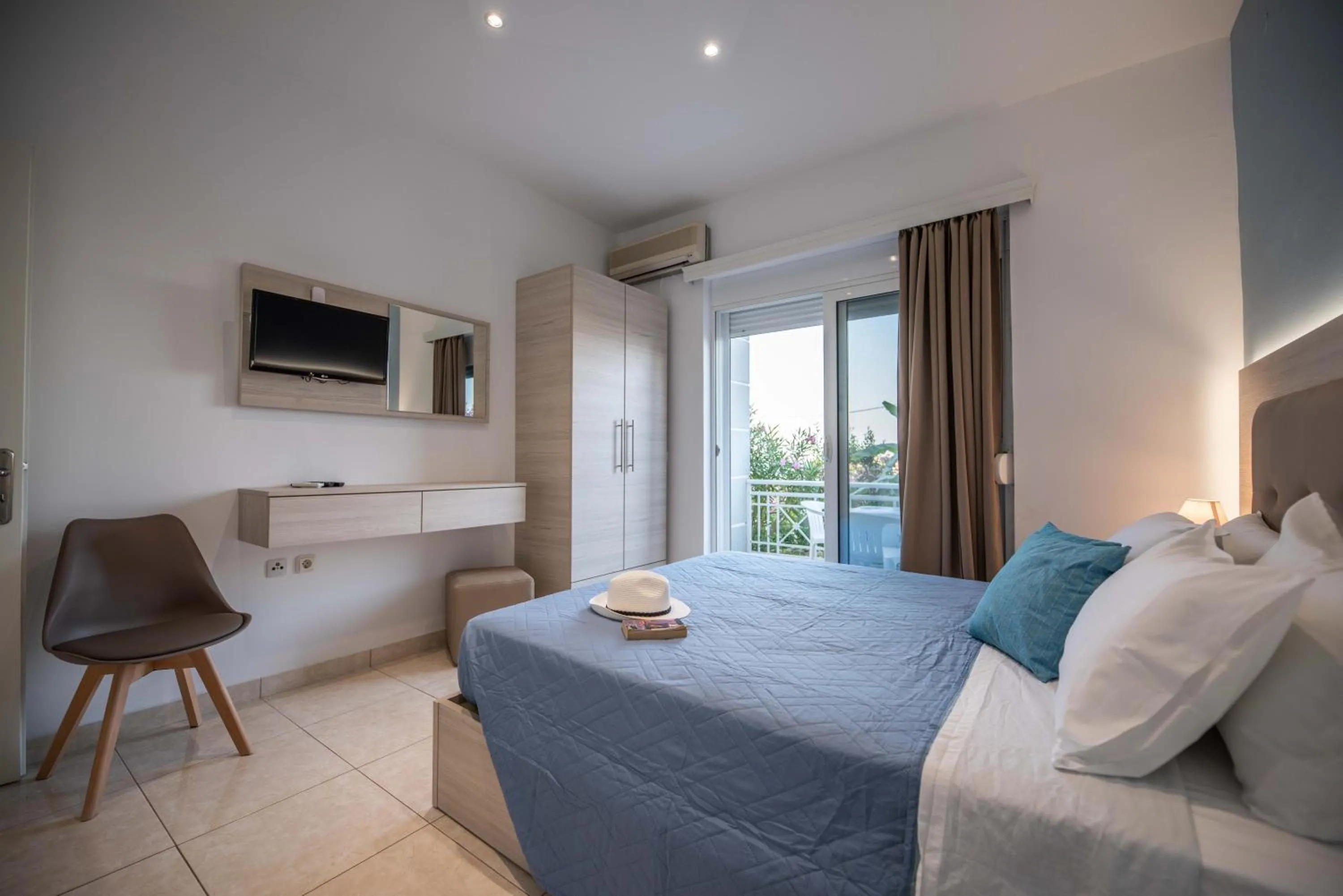 Bed in Stegna Bay Apartment