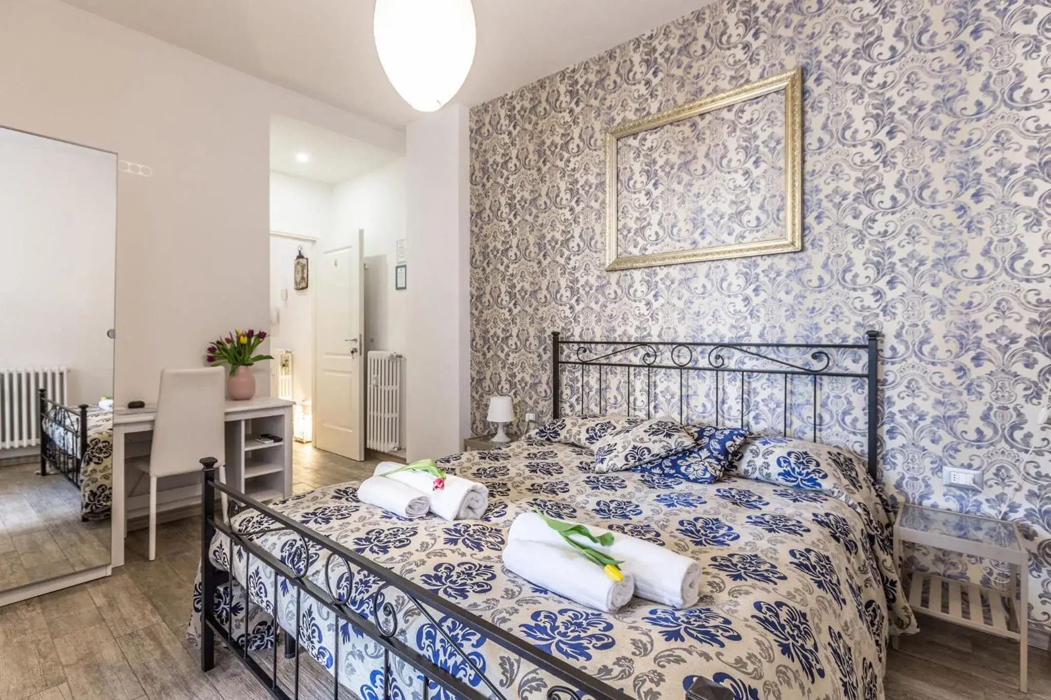 Bed in Central City Rooms Bed in Central City Rooms