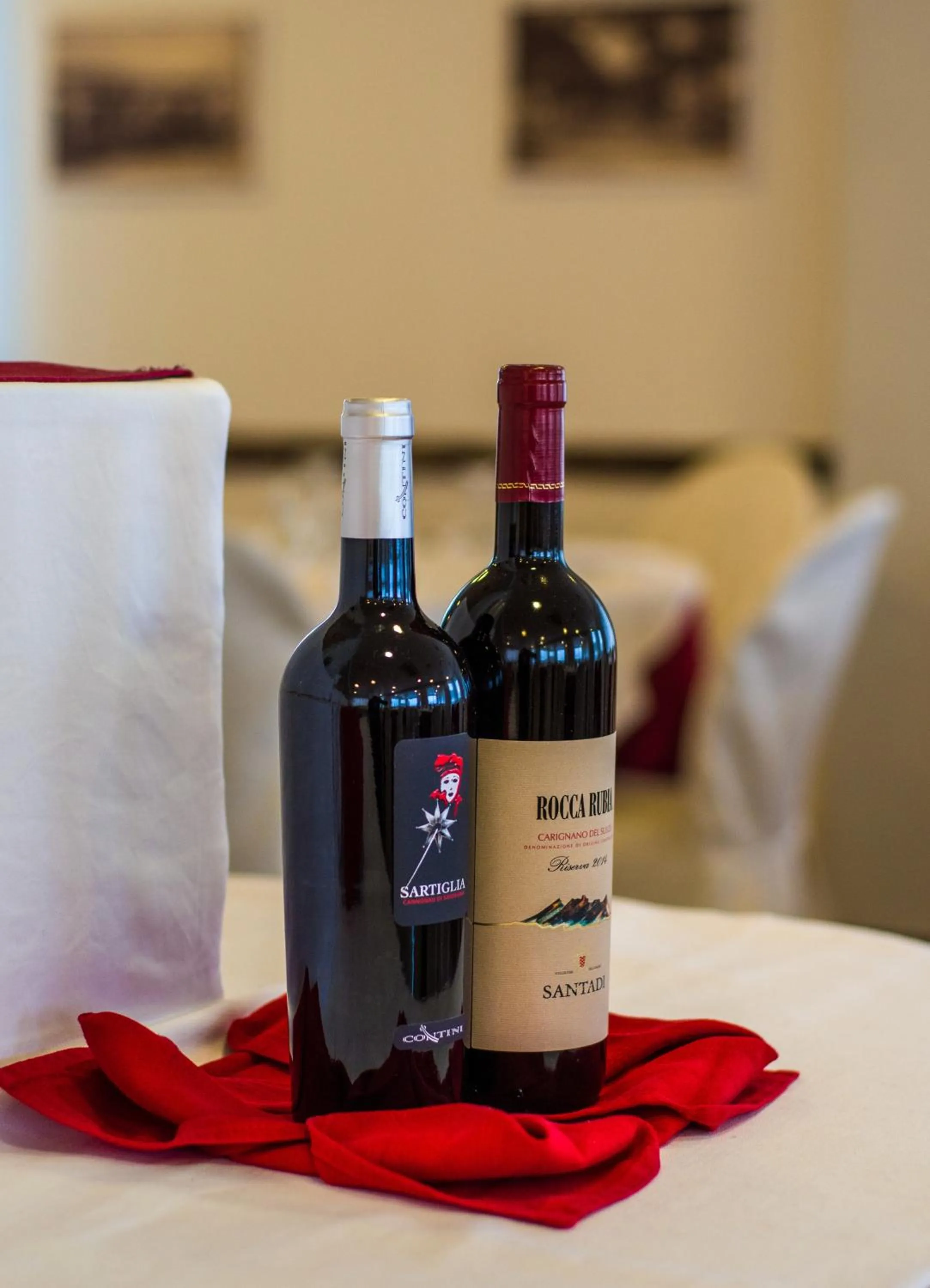 Restaurant/places to eat in New Petit Hotel