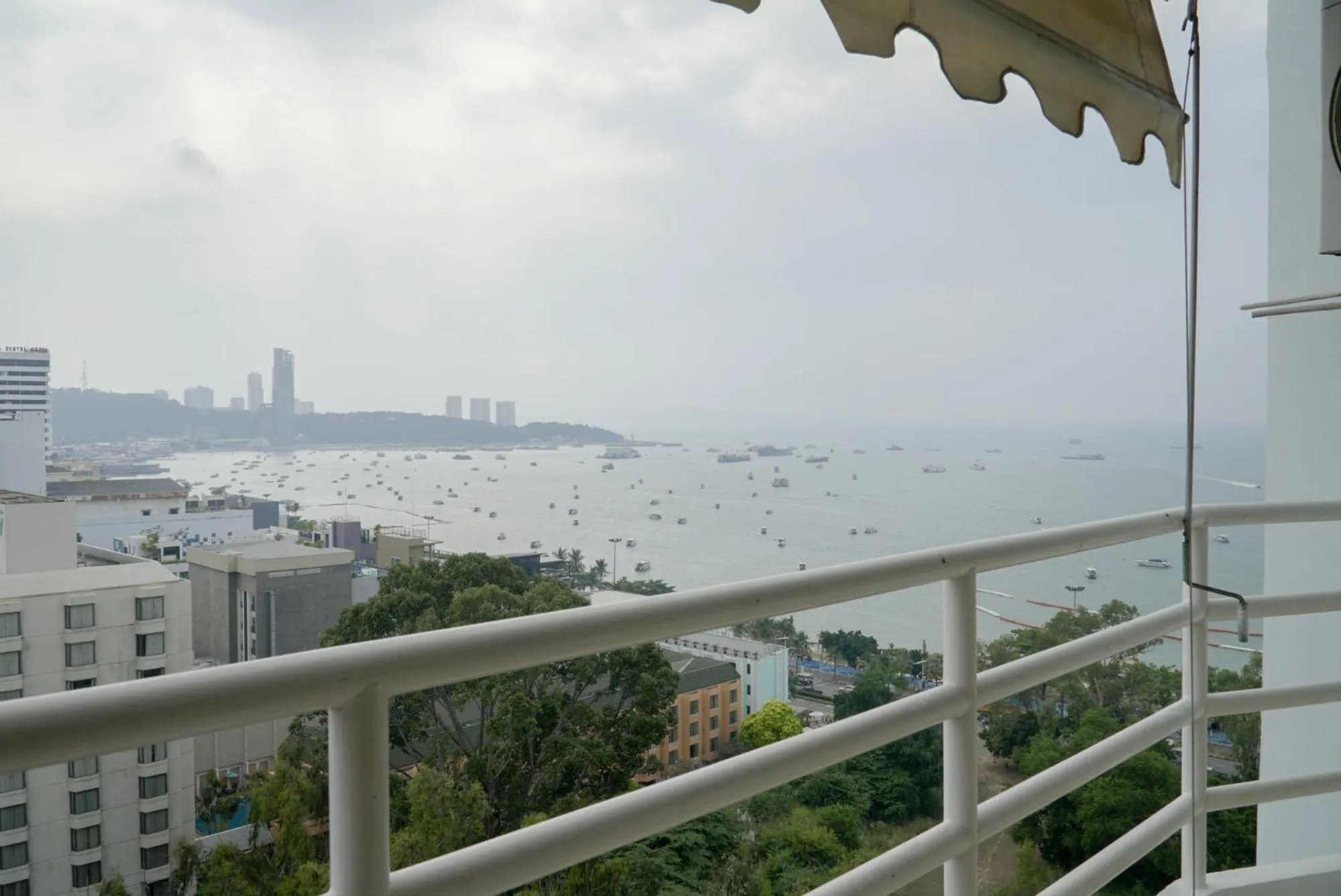 Sea view in View Talay 6 by Pat 42