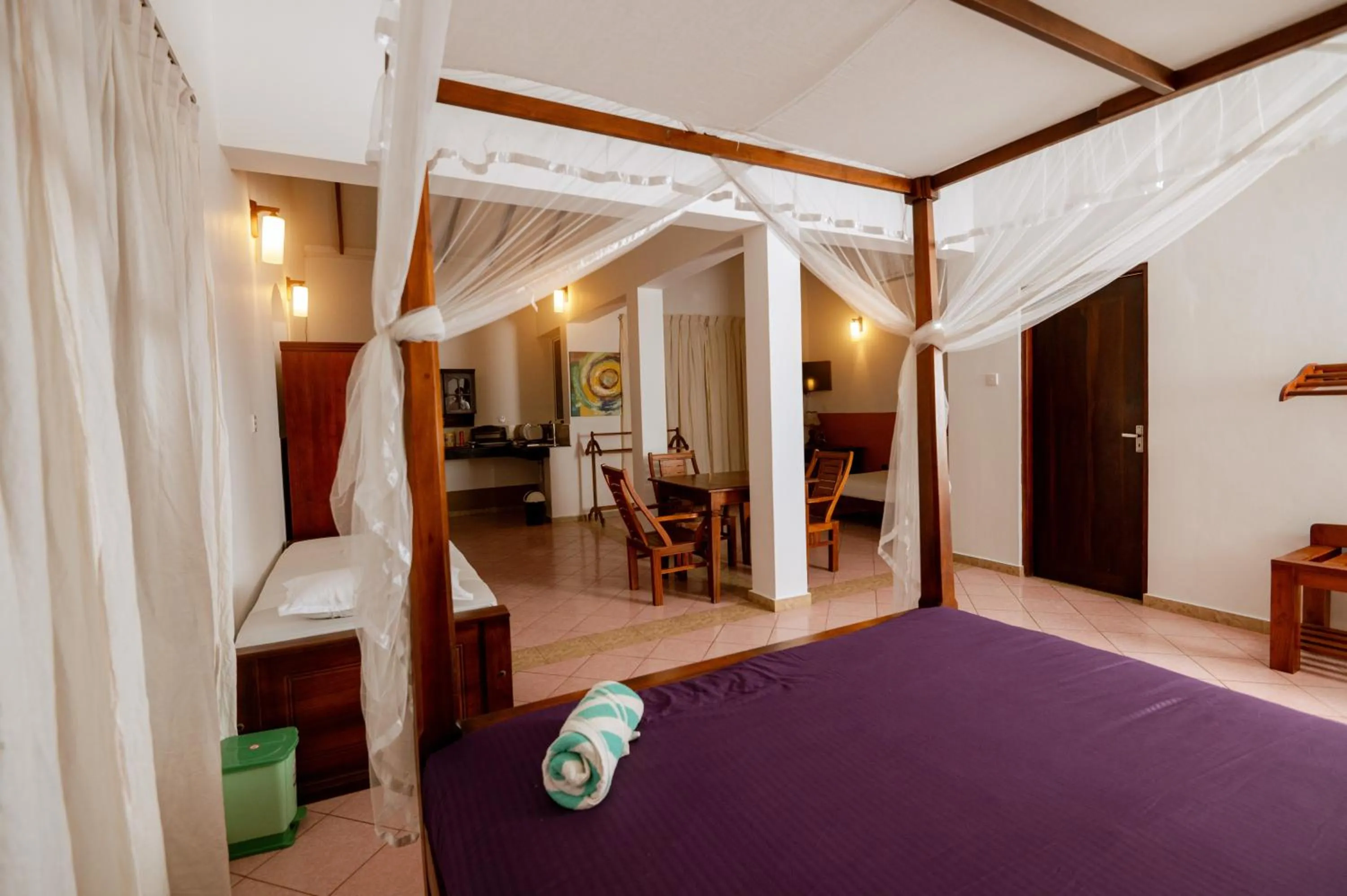 Bed in Prince Beach Hotel Bentota