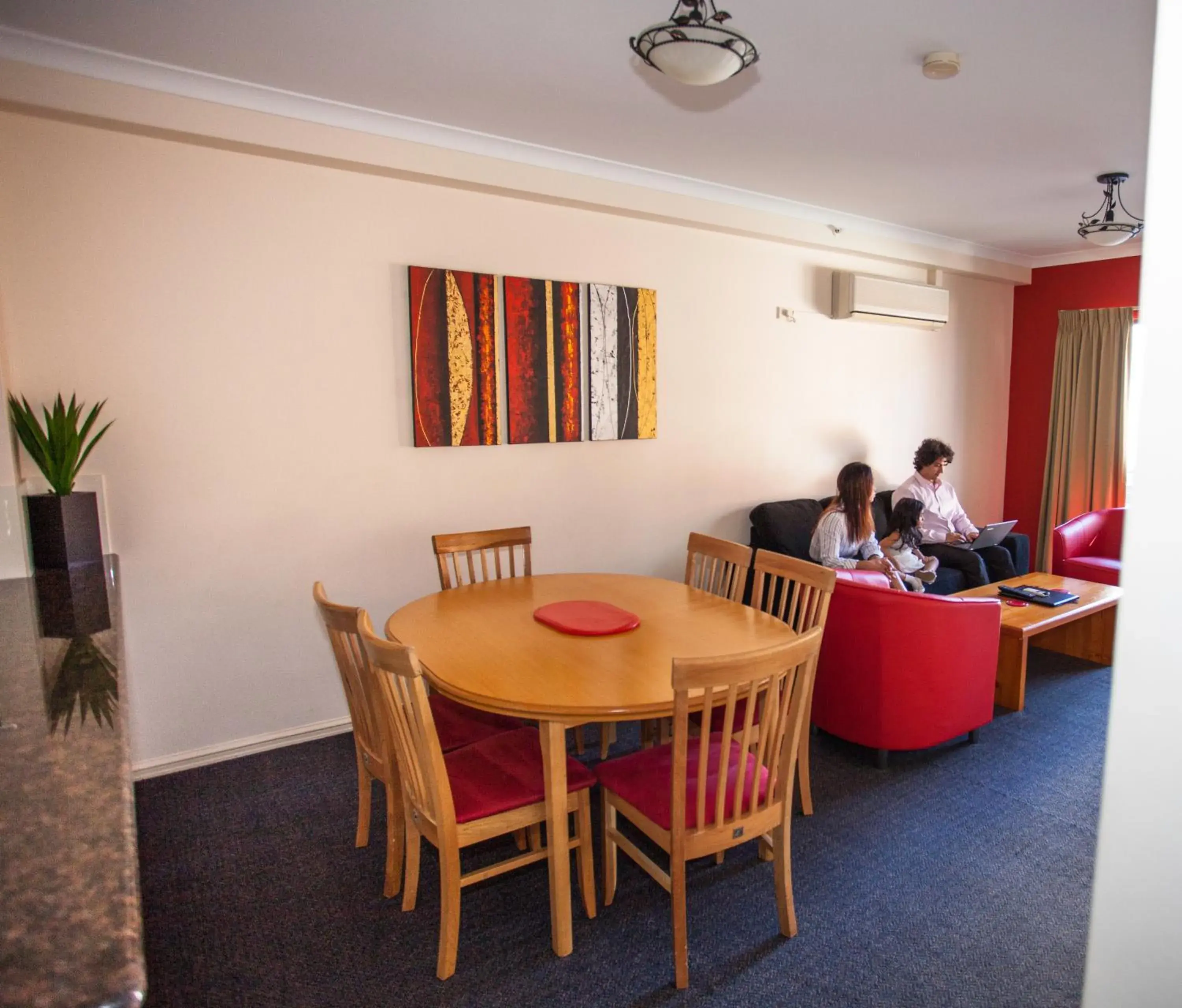Dining area in Starwest Apartments Alderney On Hay