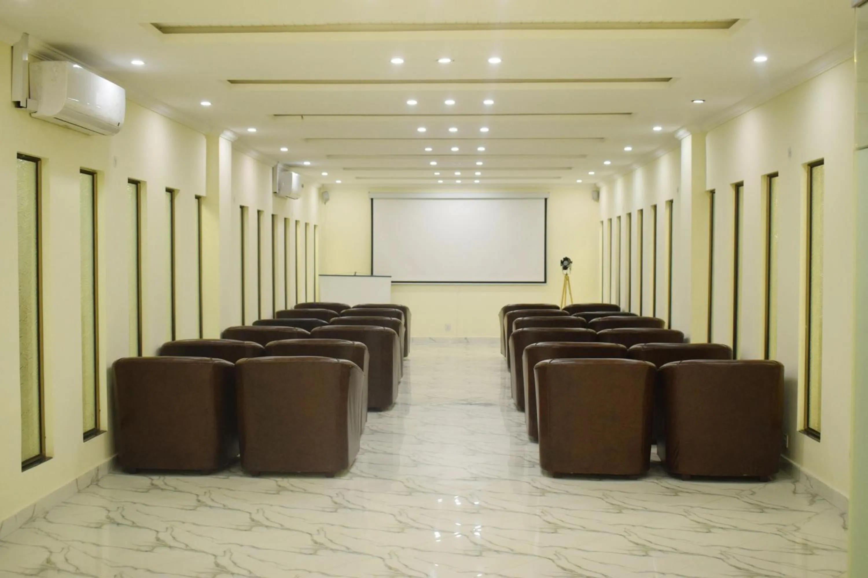 Meeting/conference room in Grand Millennium Hotel