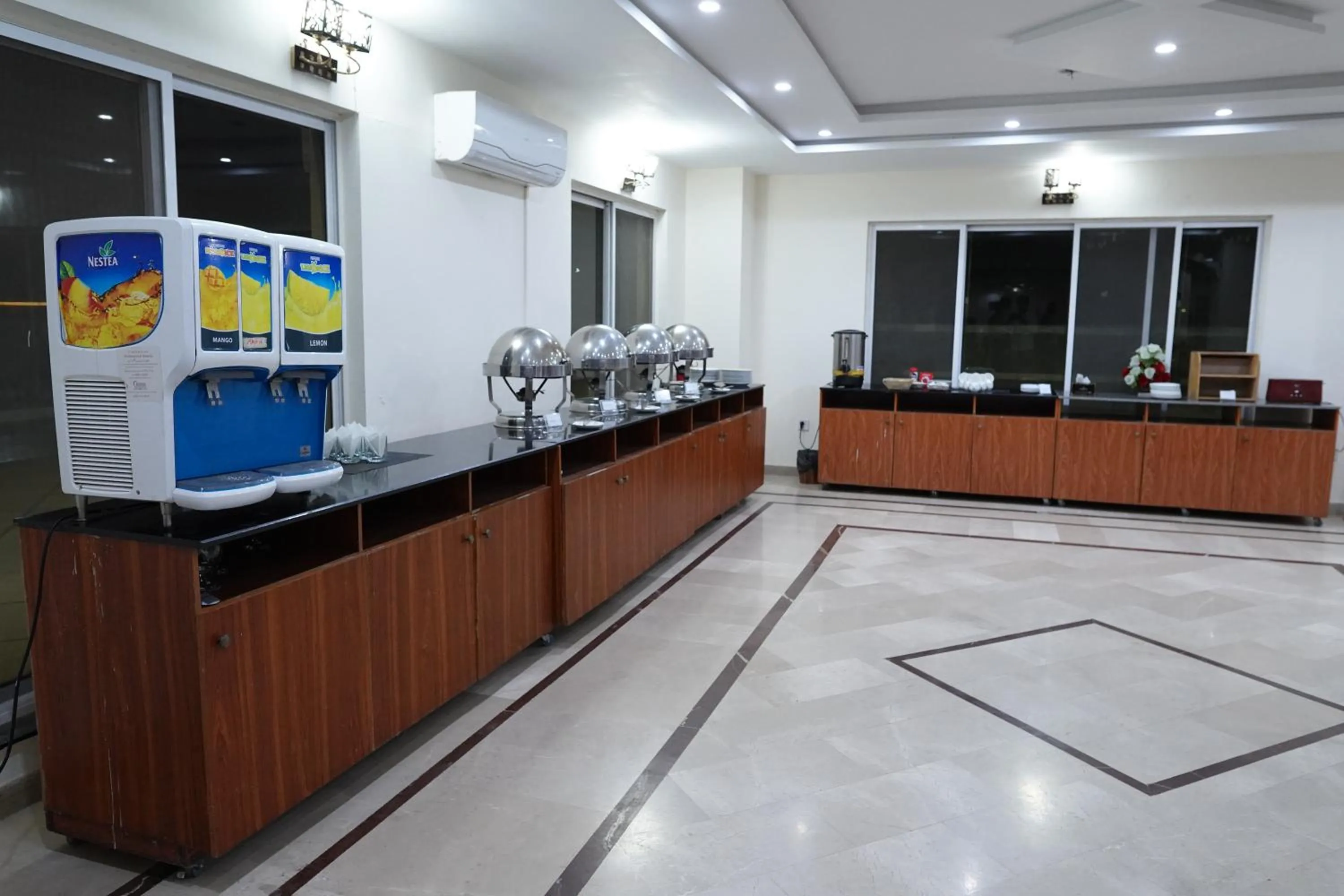 Restaurant/places to eat in Grand Millennium Hotel