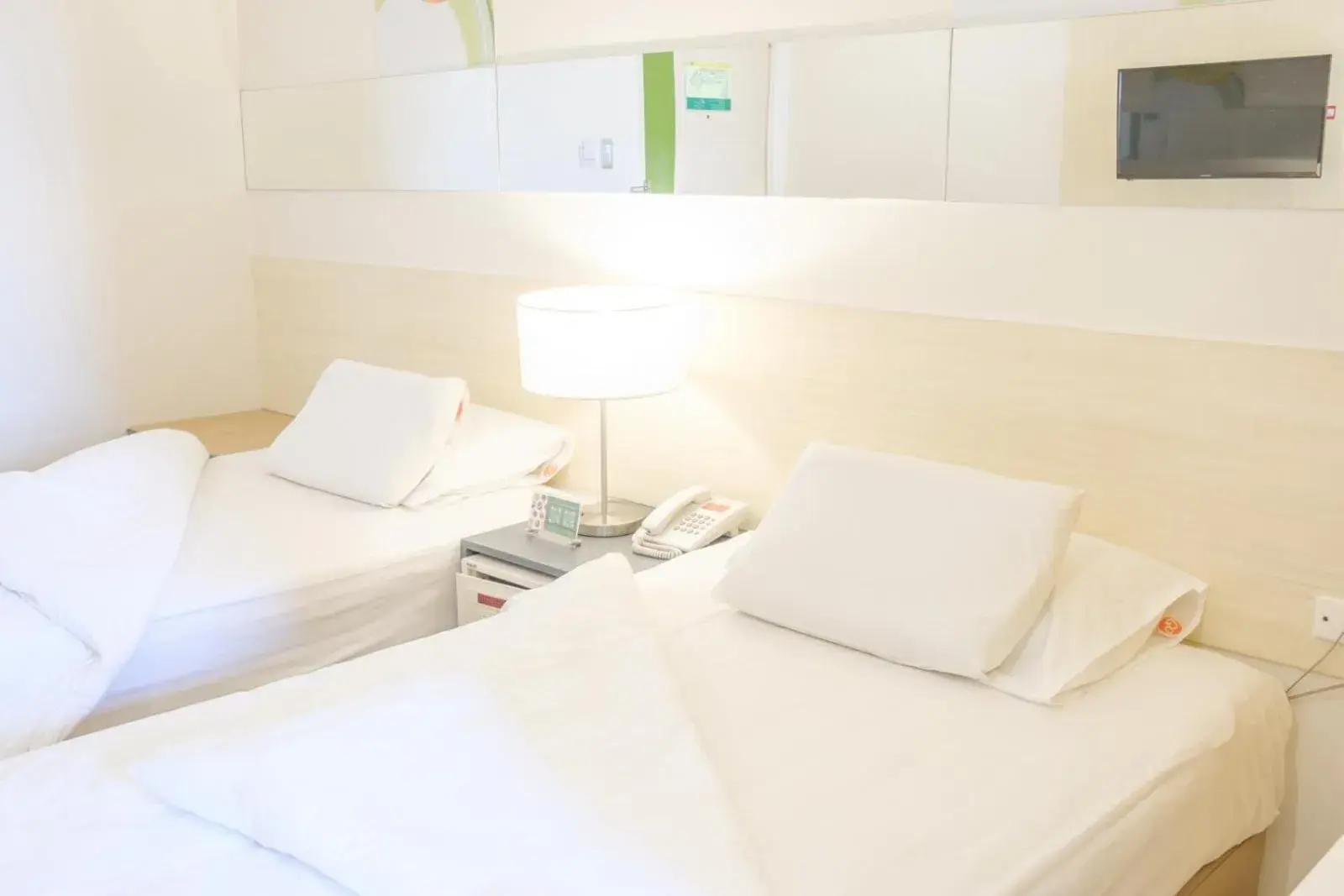 Bed in Go Hotels Lanang - Davao Bed in Go Hotels Lanang - Davao