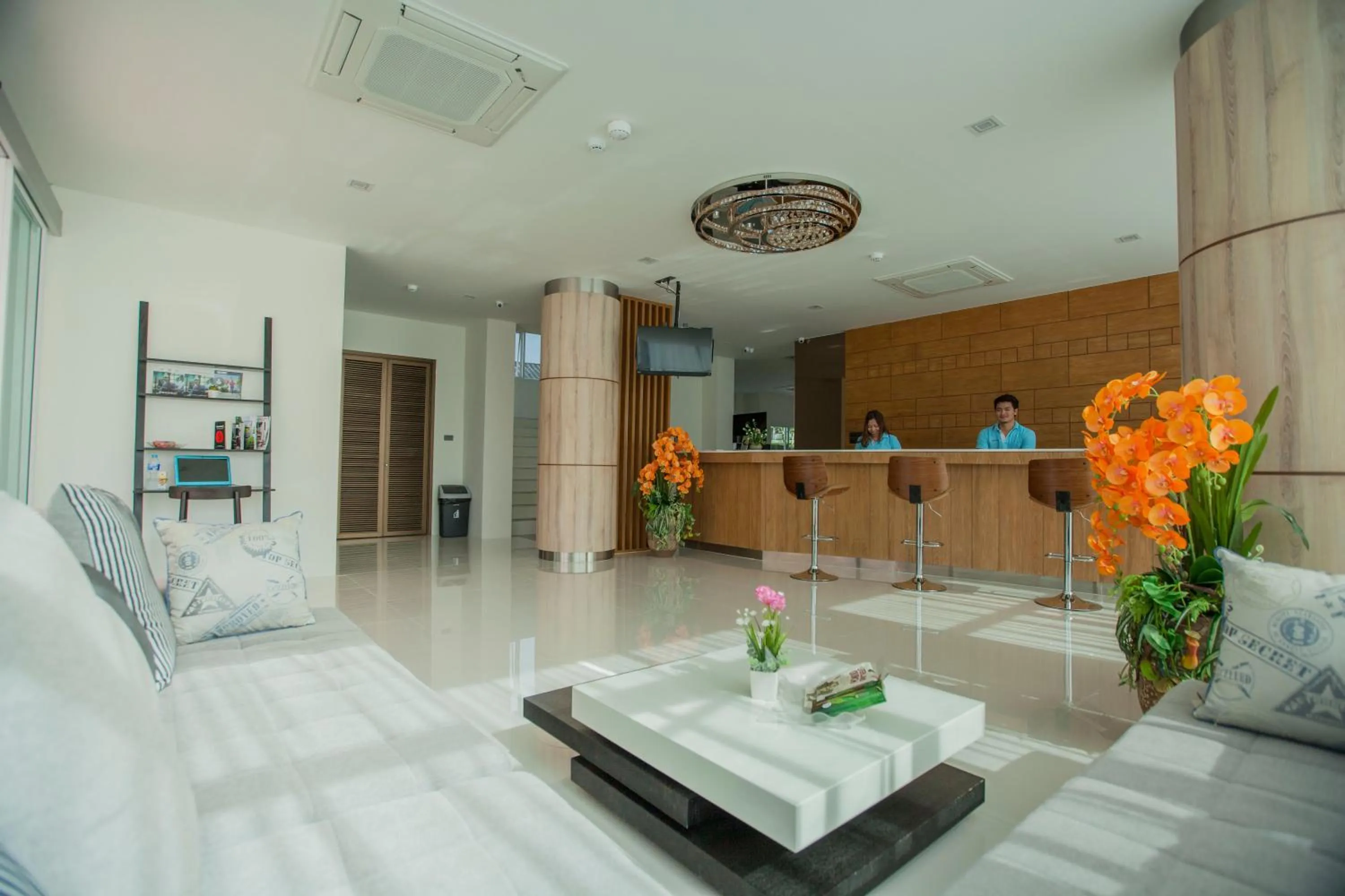 Communal lounge/ TV room in The Elysium Residence - SHA Extra Plus