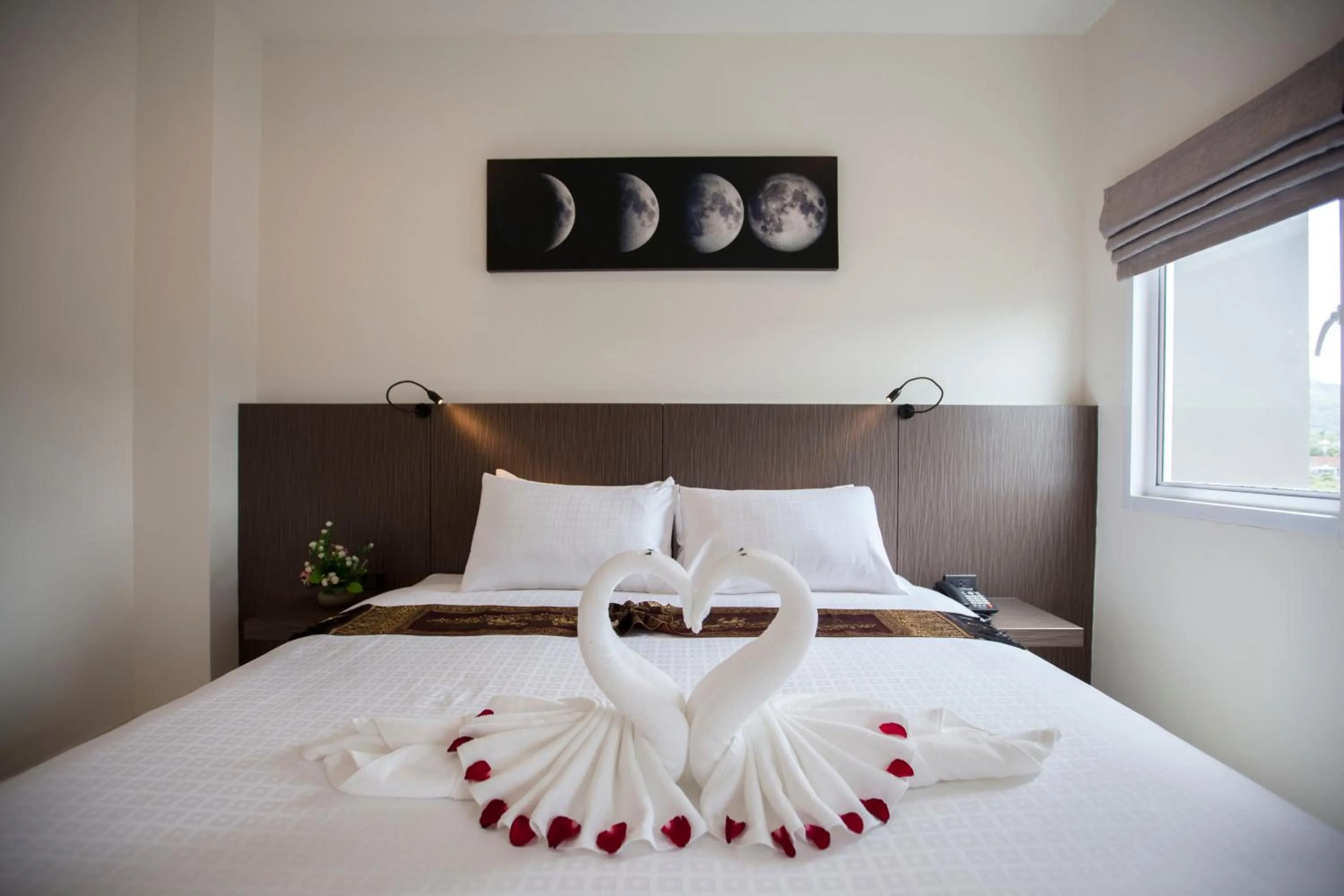 Decorative detail, Bed in The Elysium Residence - SHA Extra Plus