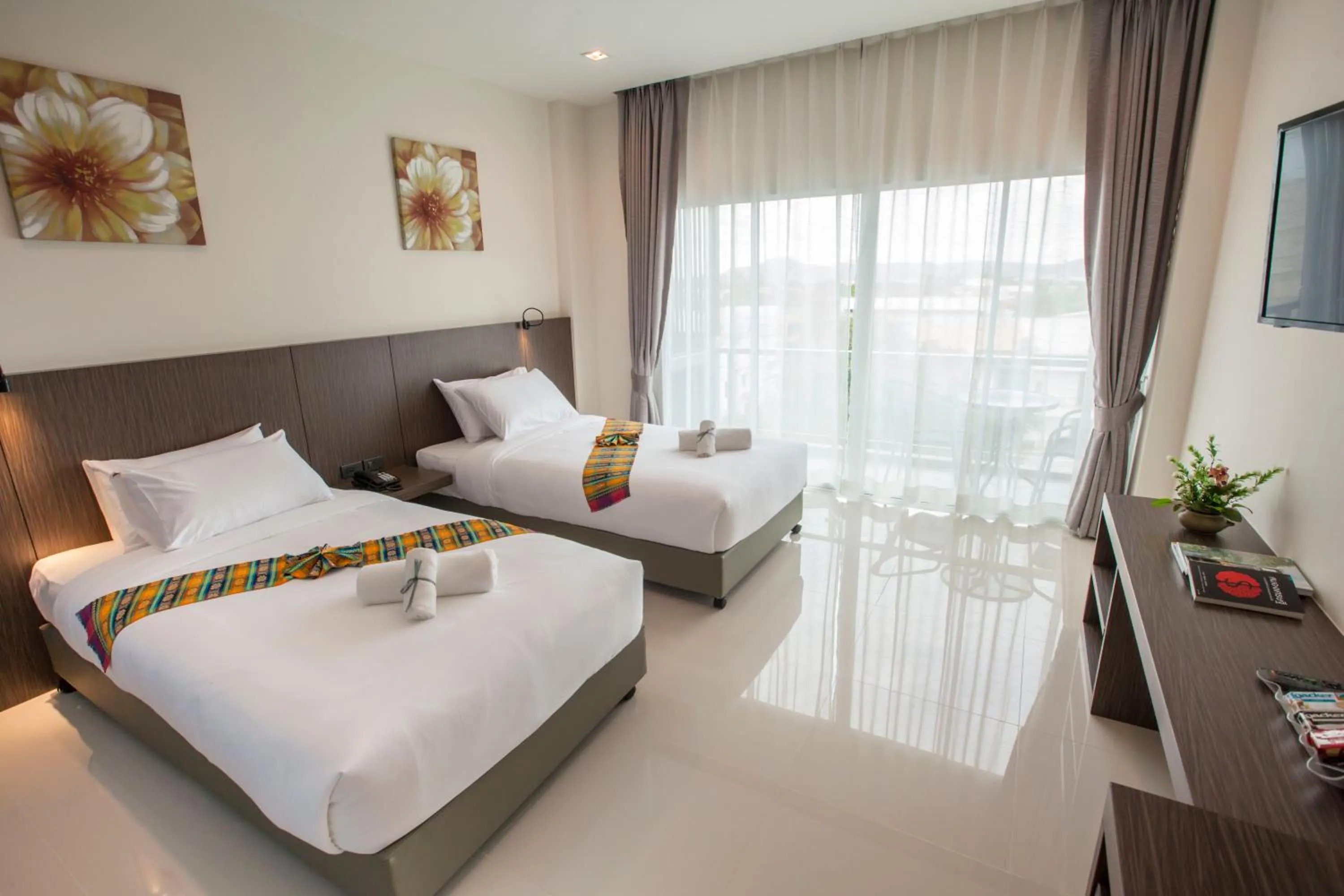 Bedroom, Bed in The Elysium Residence - SHA Extra Plus