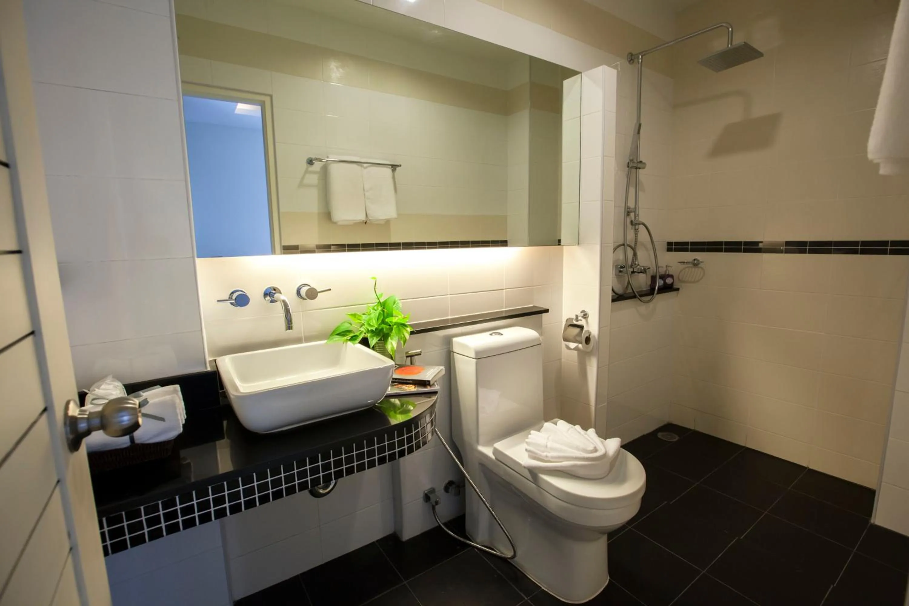 Bathroom in The Elysium Residence - SHA Extra Plus