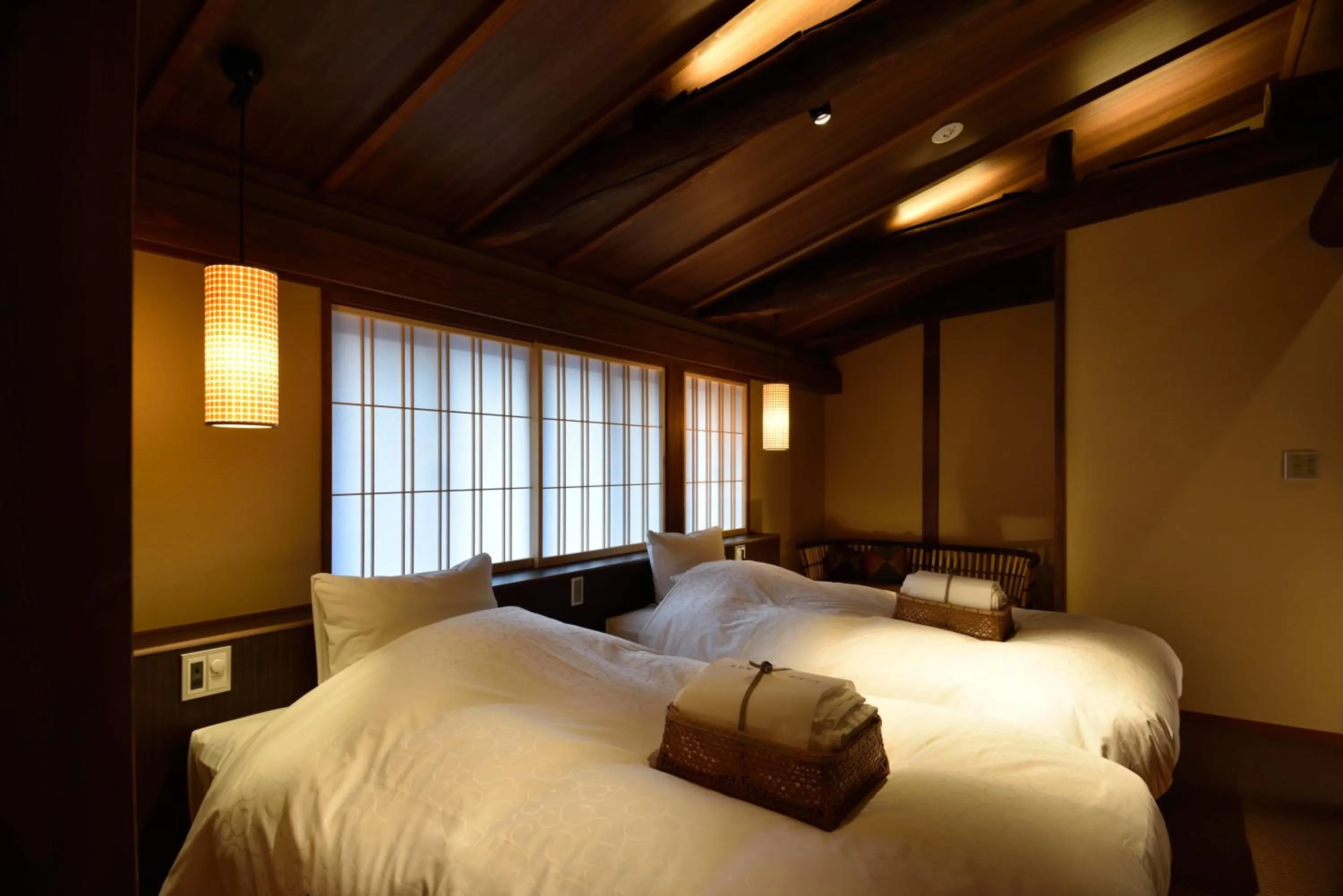 Photo of the whole room, Bed in Muromachi Yutone Kyokoyado