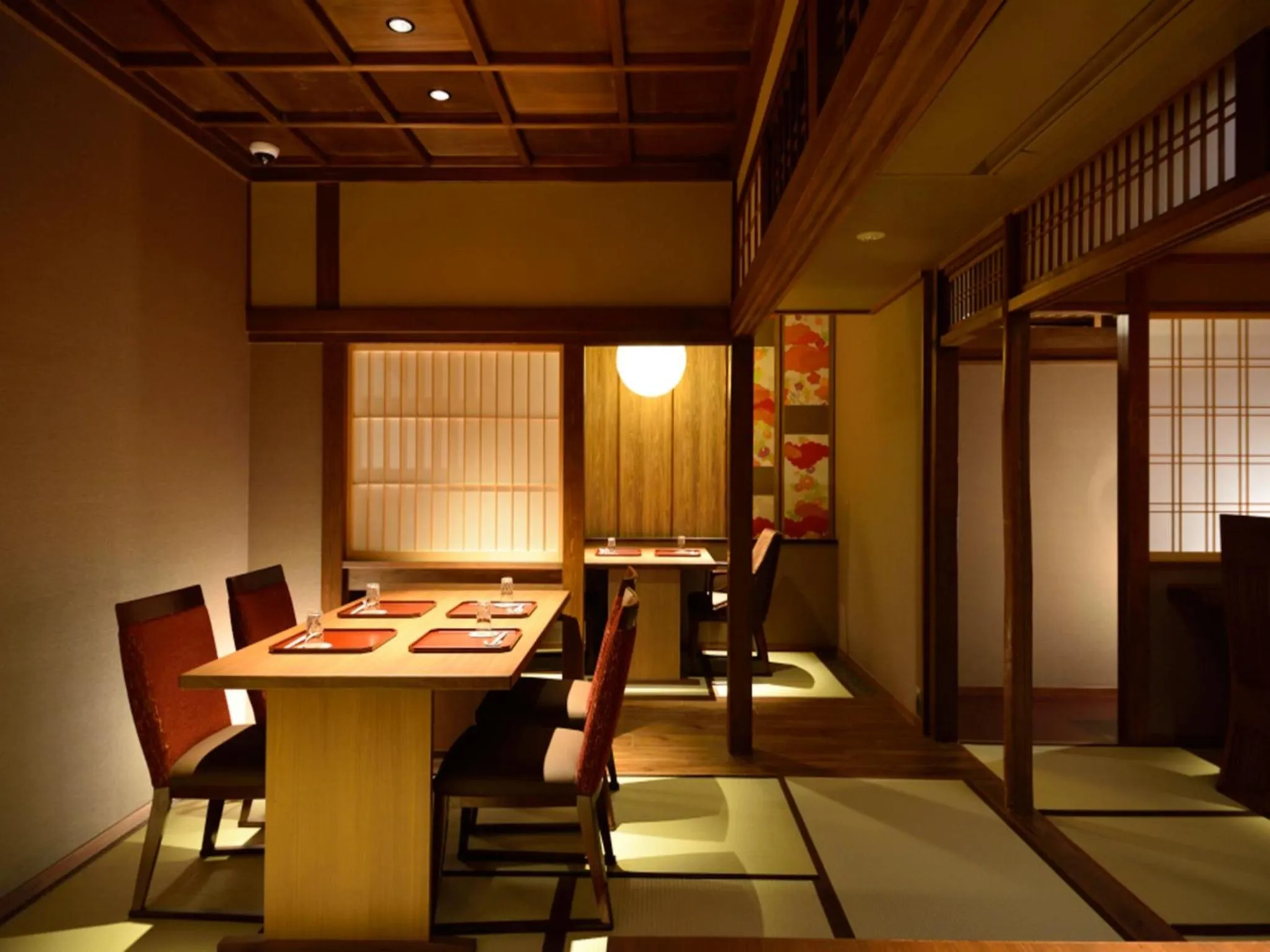 Dining area in Muromachi Yutone Kyokoyado