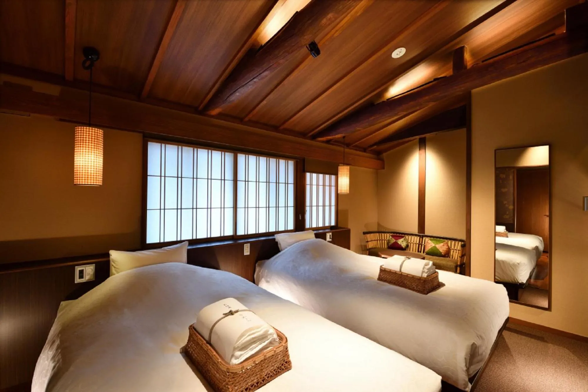 Photo of the whole room, Bed in Muromachi Yutone Kyokoyado