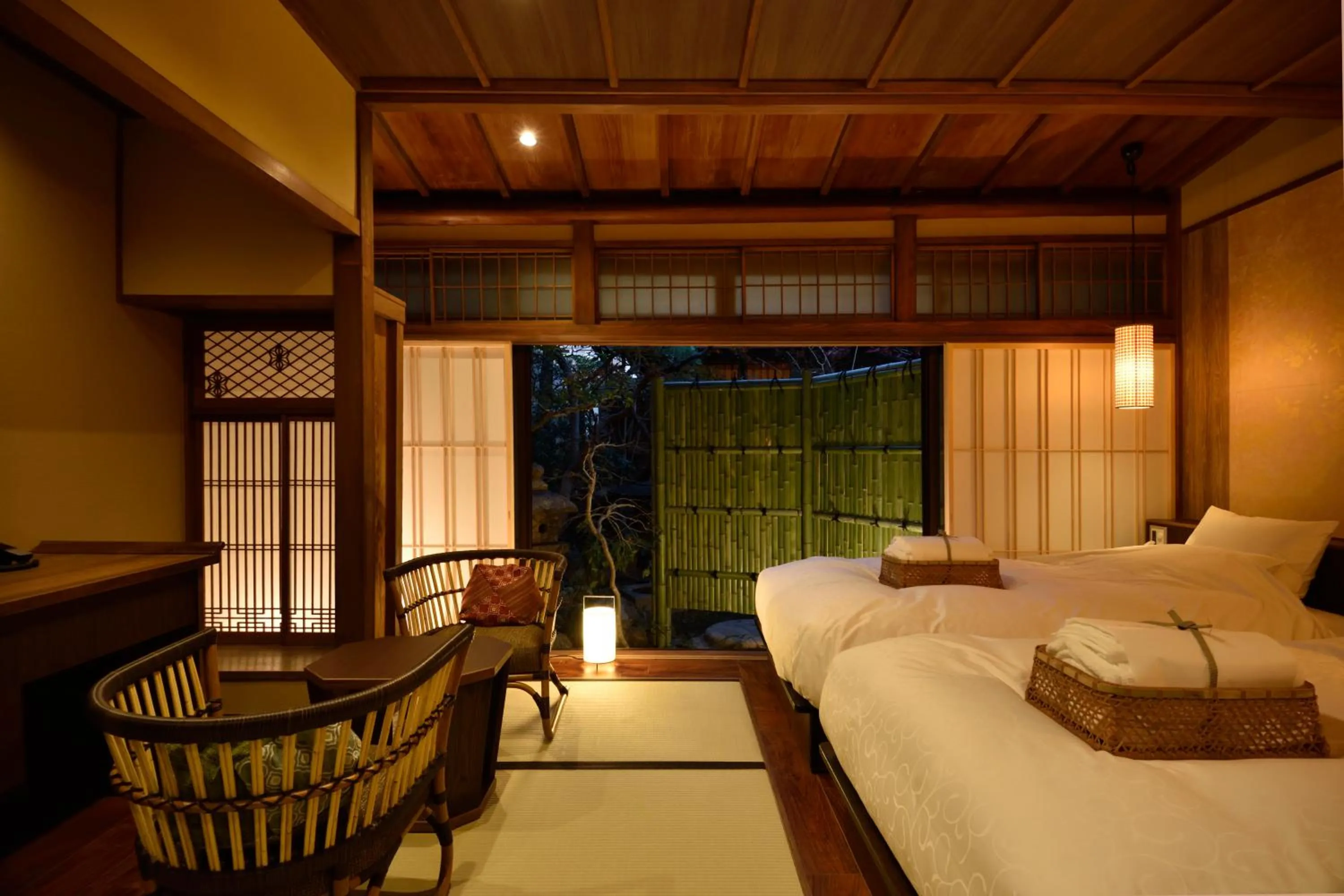 Photo of the whole room, Bed in Muromachi Yutone Kyokoyado