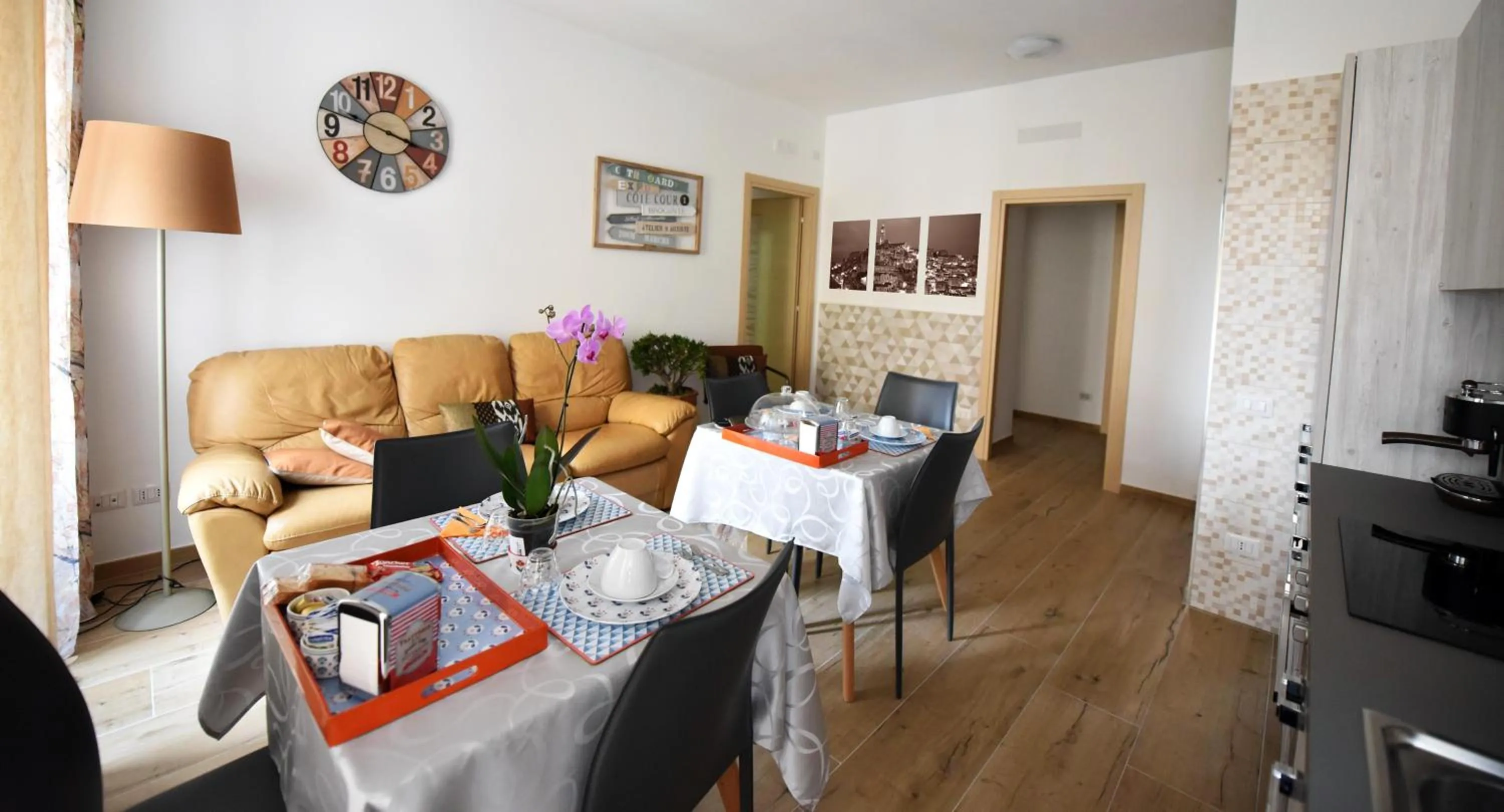 Dining area in BeB Pignatelli Affittacamere