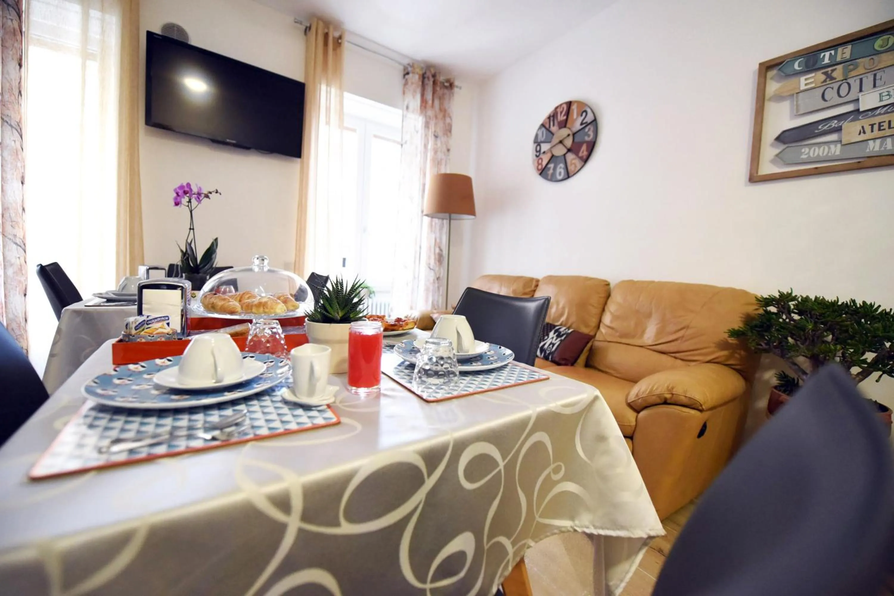 Food and drinks in BeB Pignatelli Affittacamere