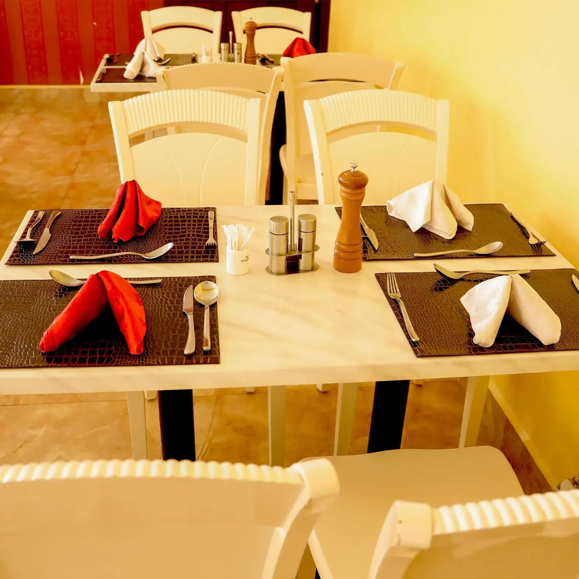 Restaurant/places to eat in Easy Hotel Kenya Restaurant/places to eat in Easy Hotel Kenya