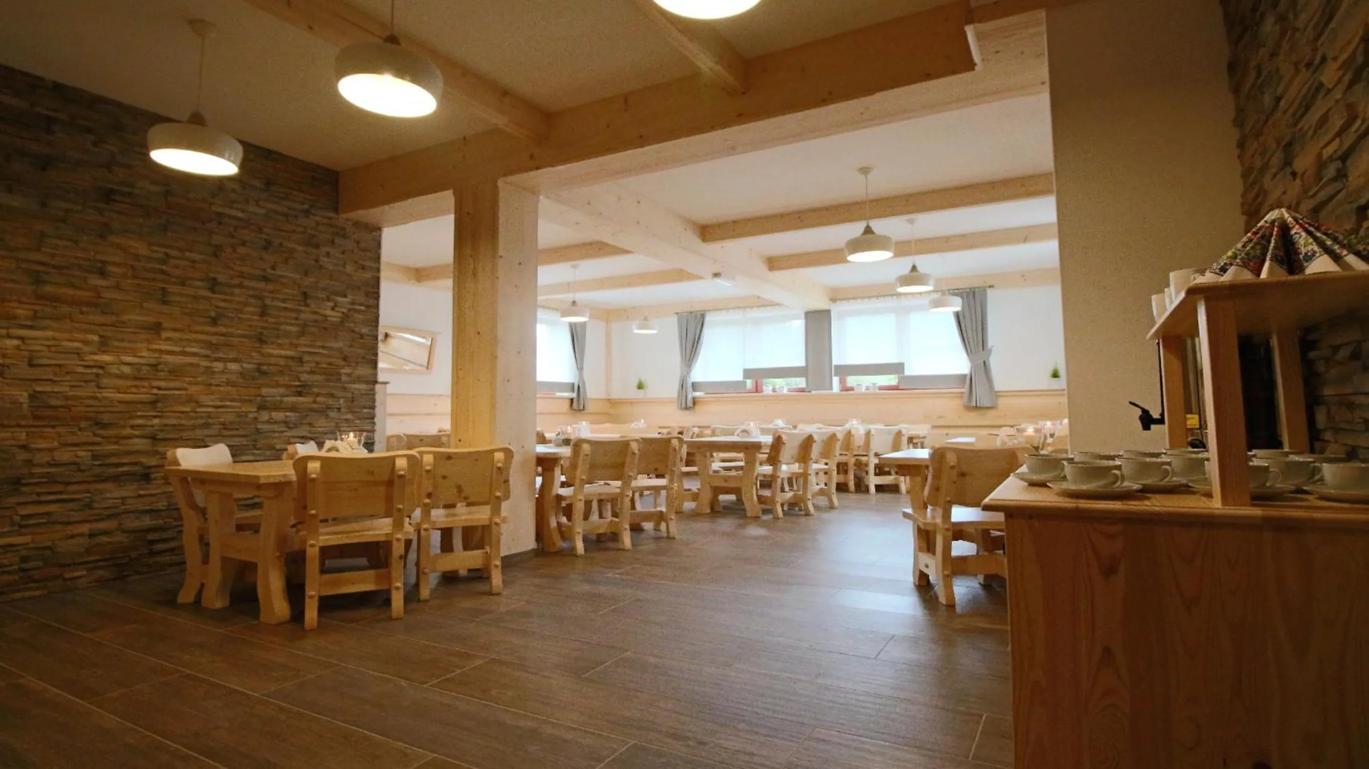 Dining area in Willa Lichajówka