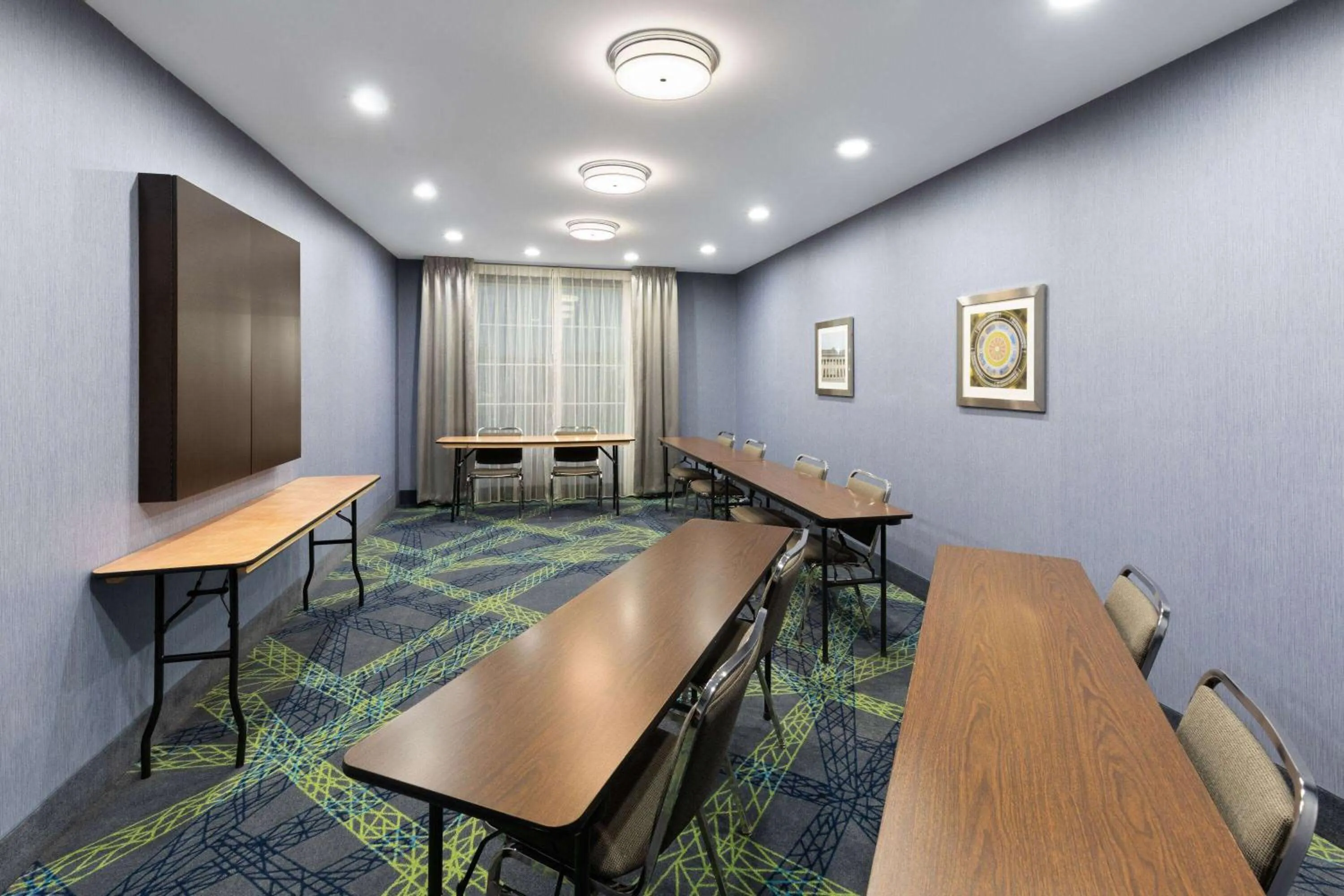 Meeting/conference room in La Quinta by Wyndham Cullman
