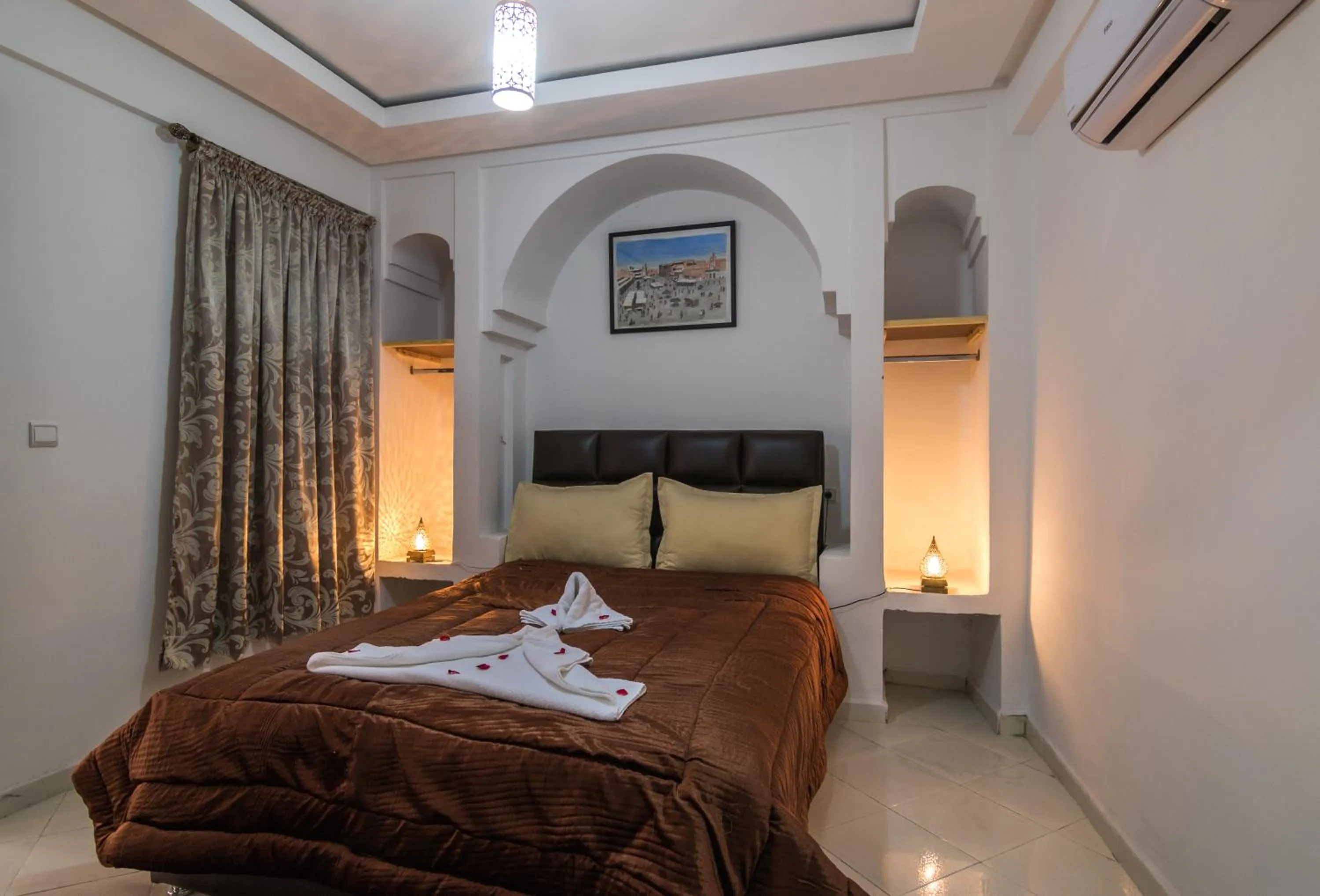 Bedroom, Bed in Riad Challa Hotel & Spa