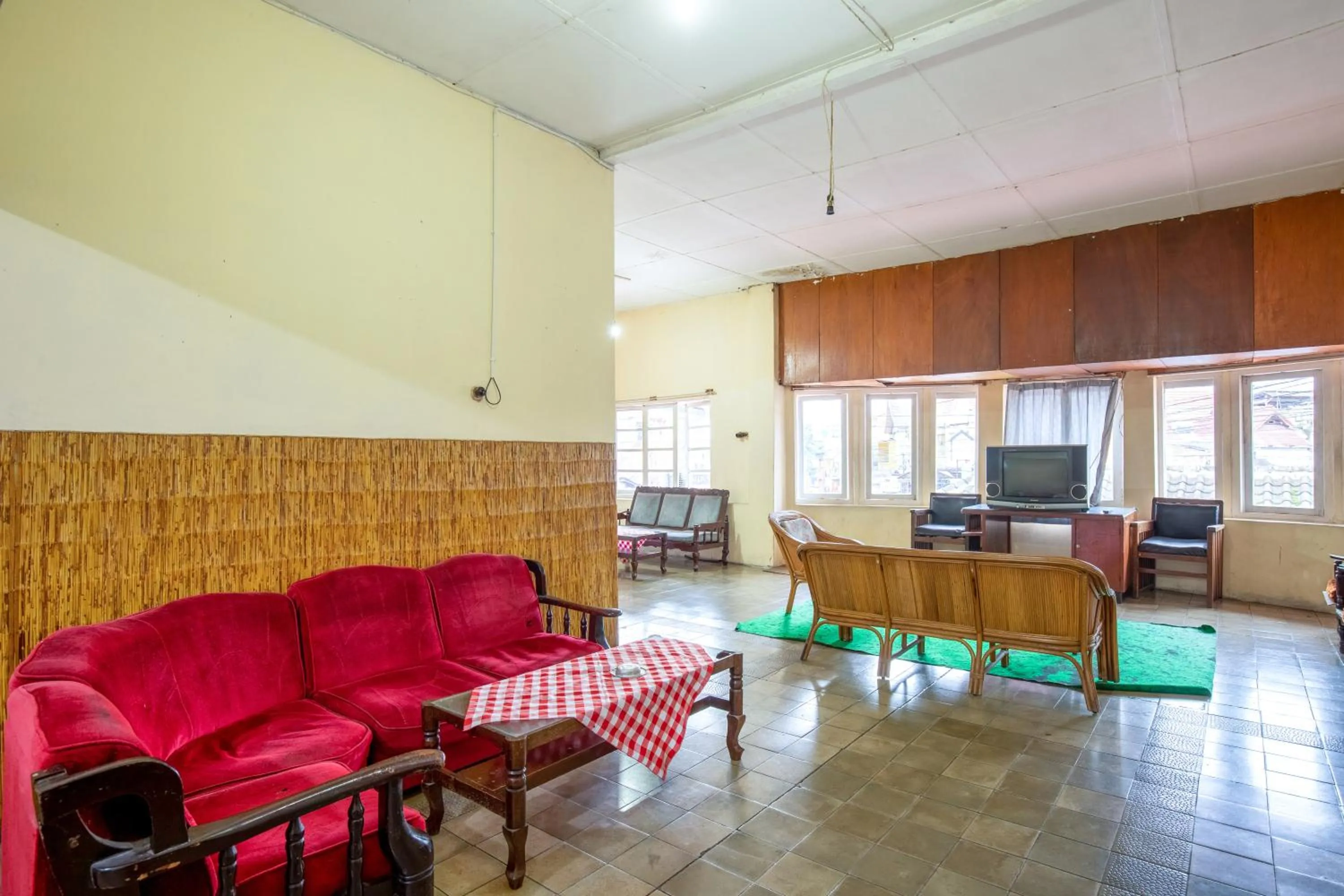 Seating area in Hotel Jogja Bukittinggi