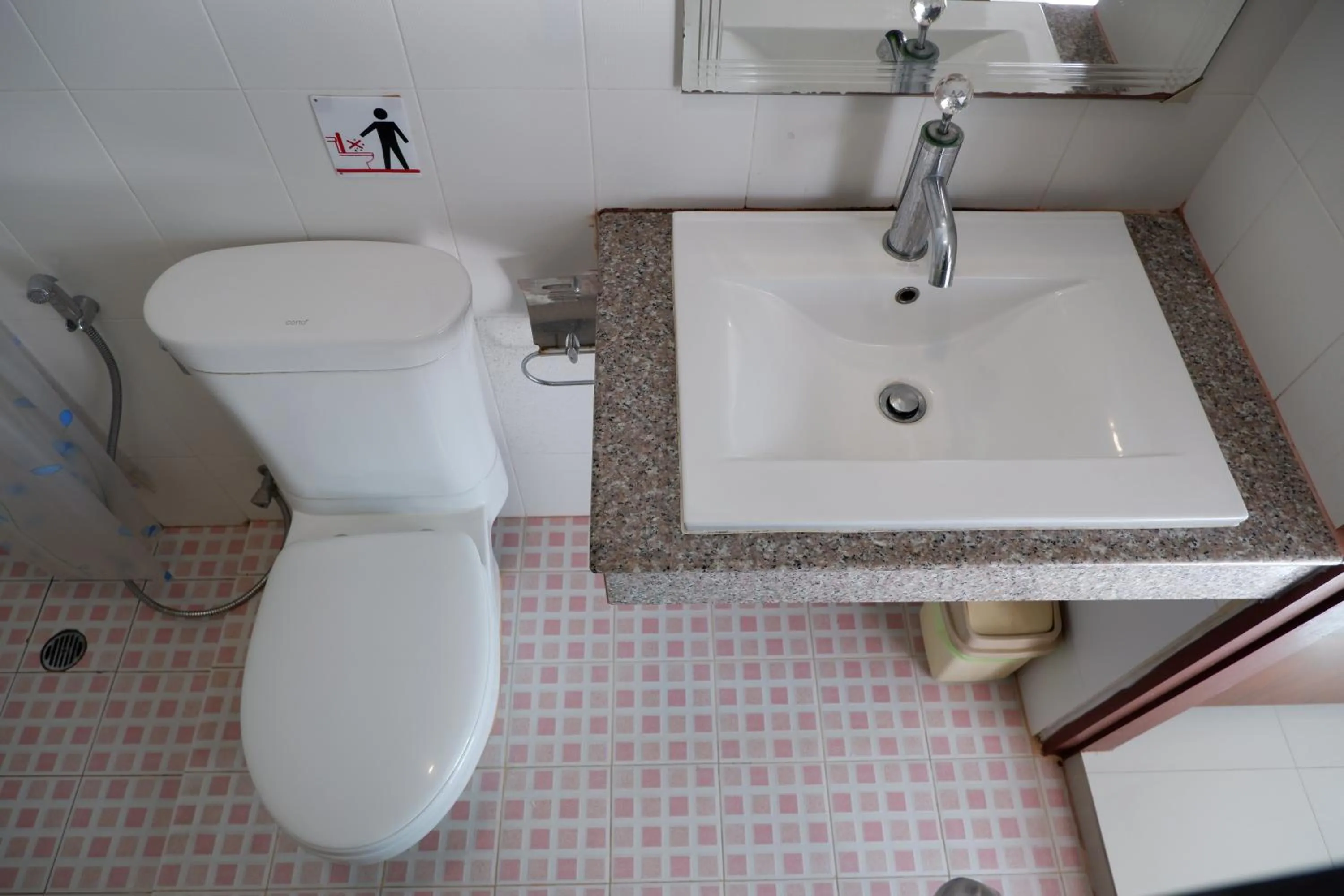 Kata Beachwalk Hotel and Bungalows