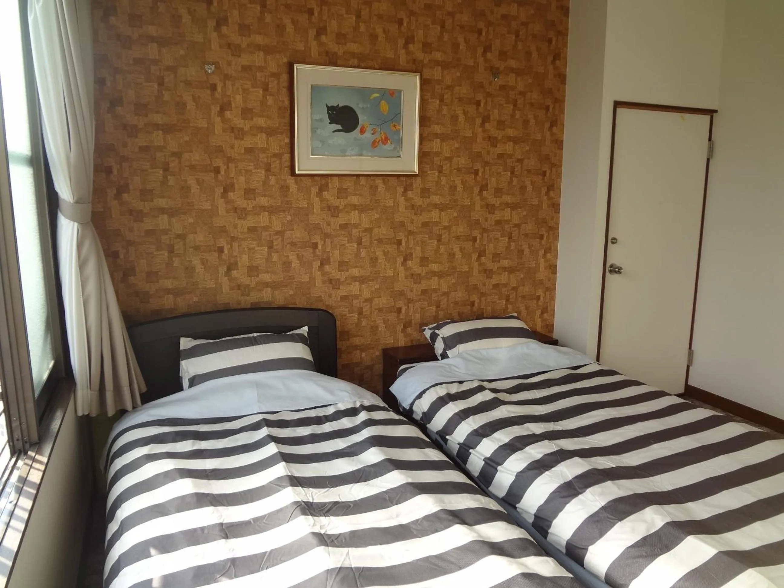 Photo of the whole room, Bed in Mokkoan