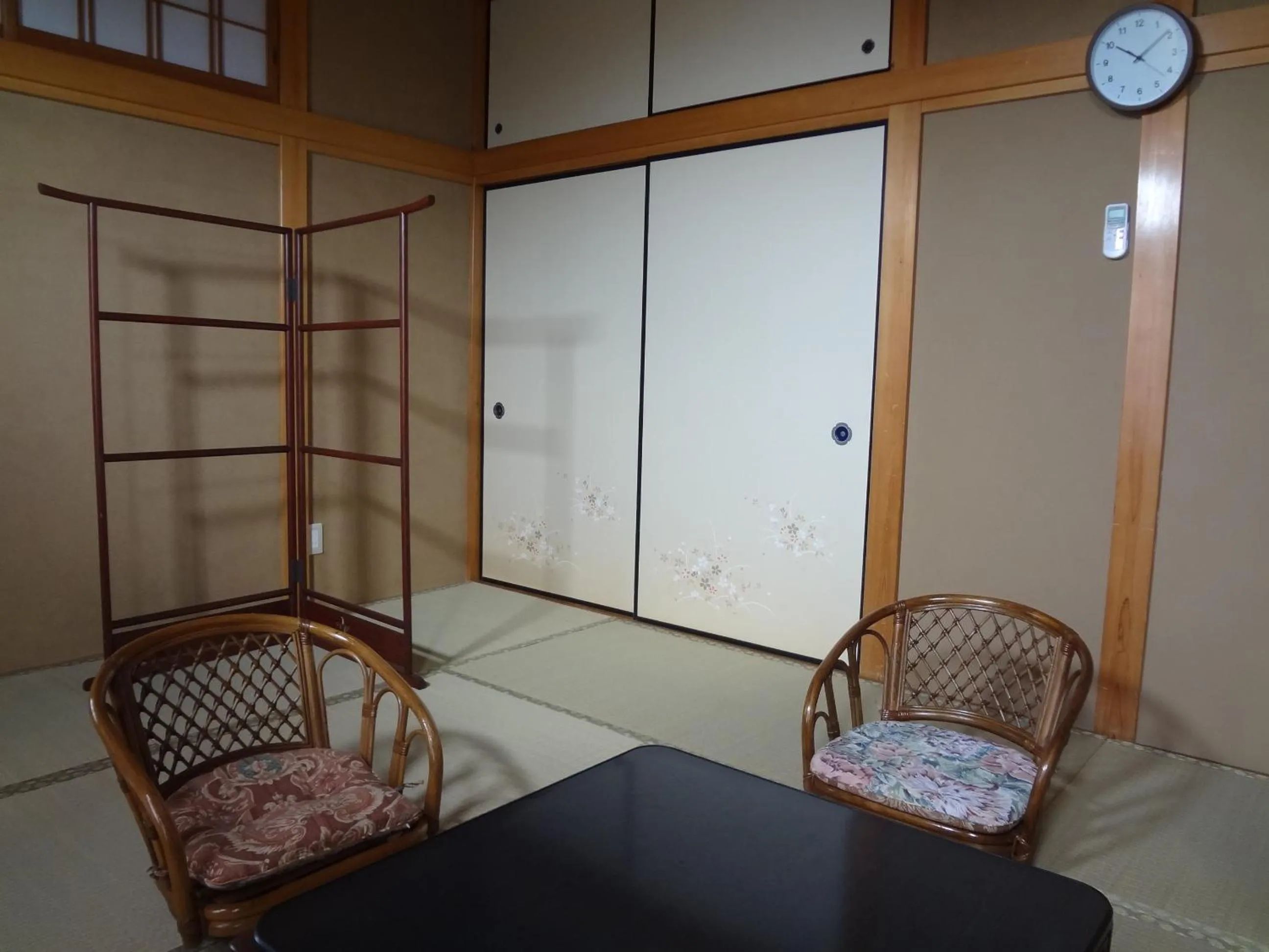 Photo of the whole room in Mokkoan