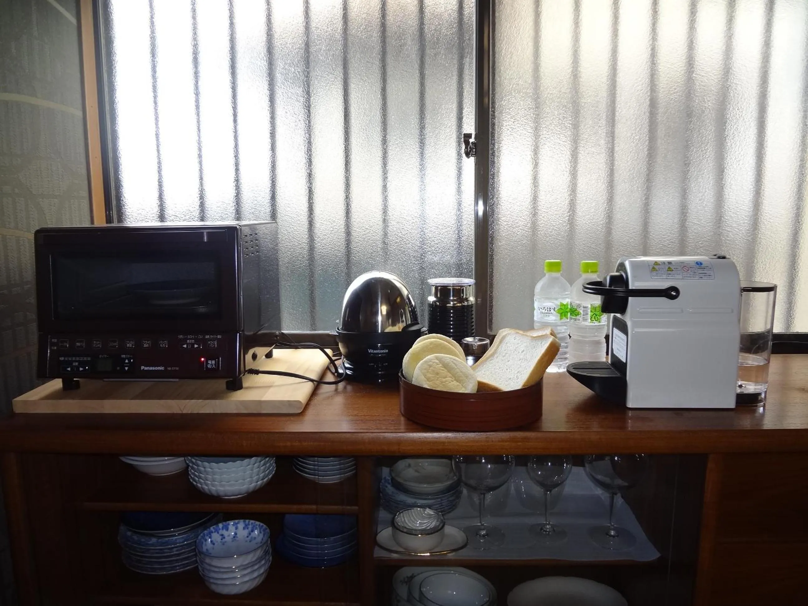 Dining area in Mokkoan